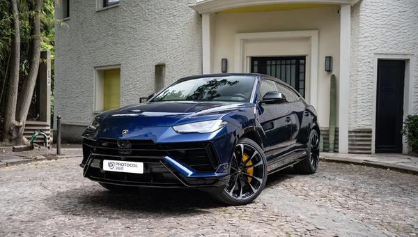 LAMBORGHINI URUS S