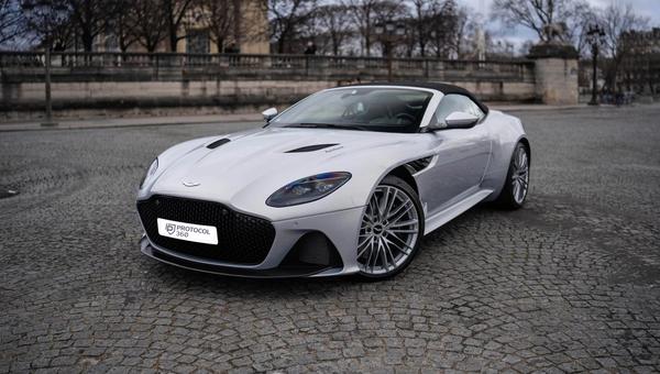 ASTON MARTIN DBS VOLANTE