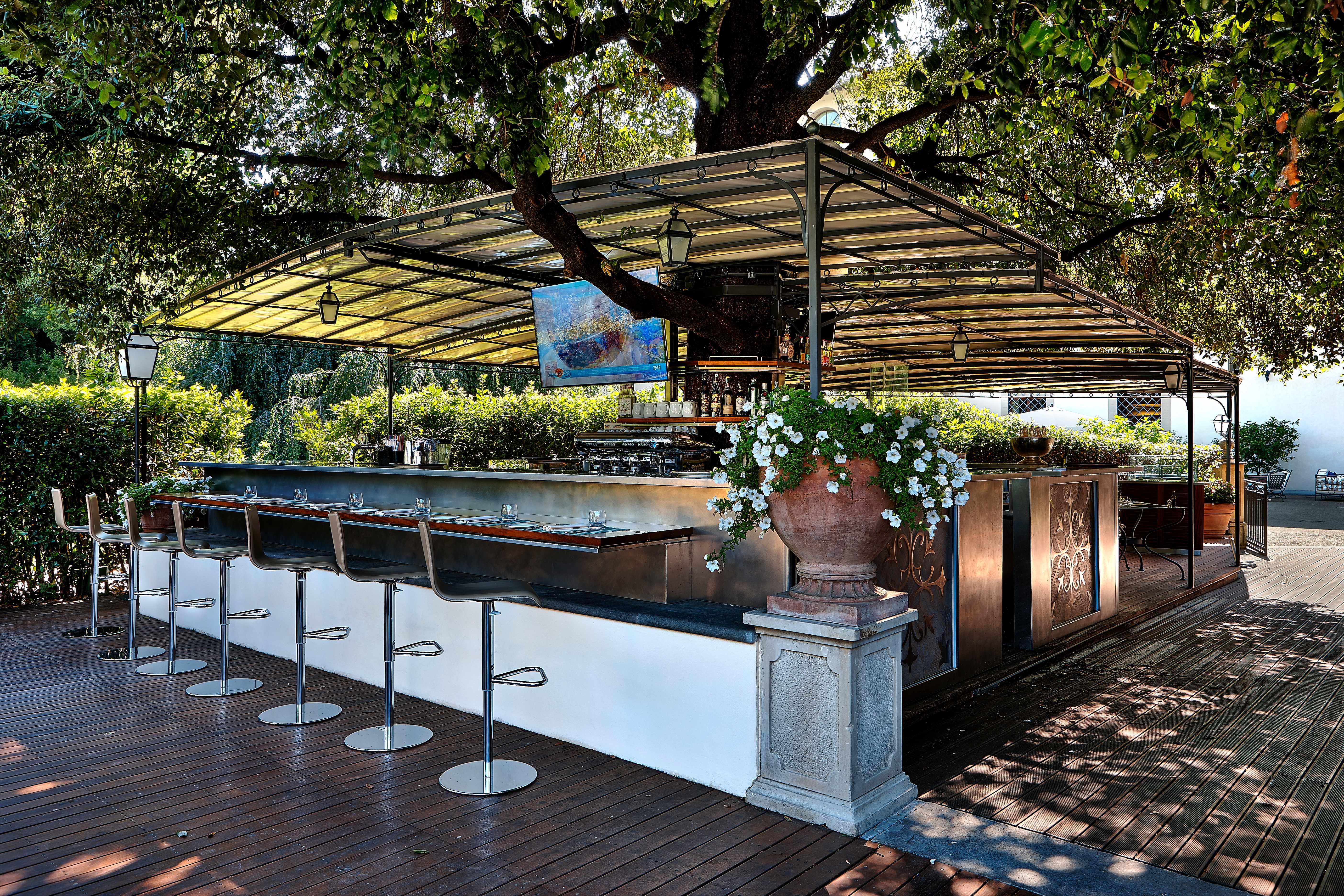 monfardini-arredamenti-project-4-season-firenze-main-jpg