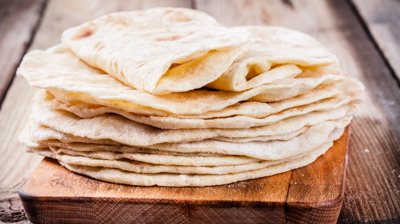Cover Image for Soft Flour Tortillas