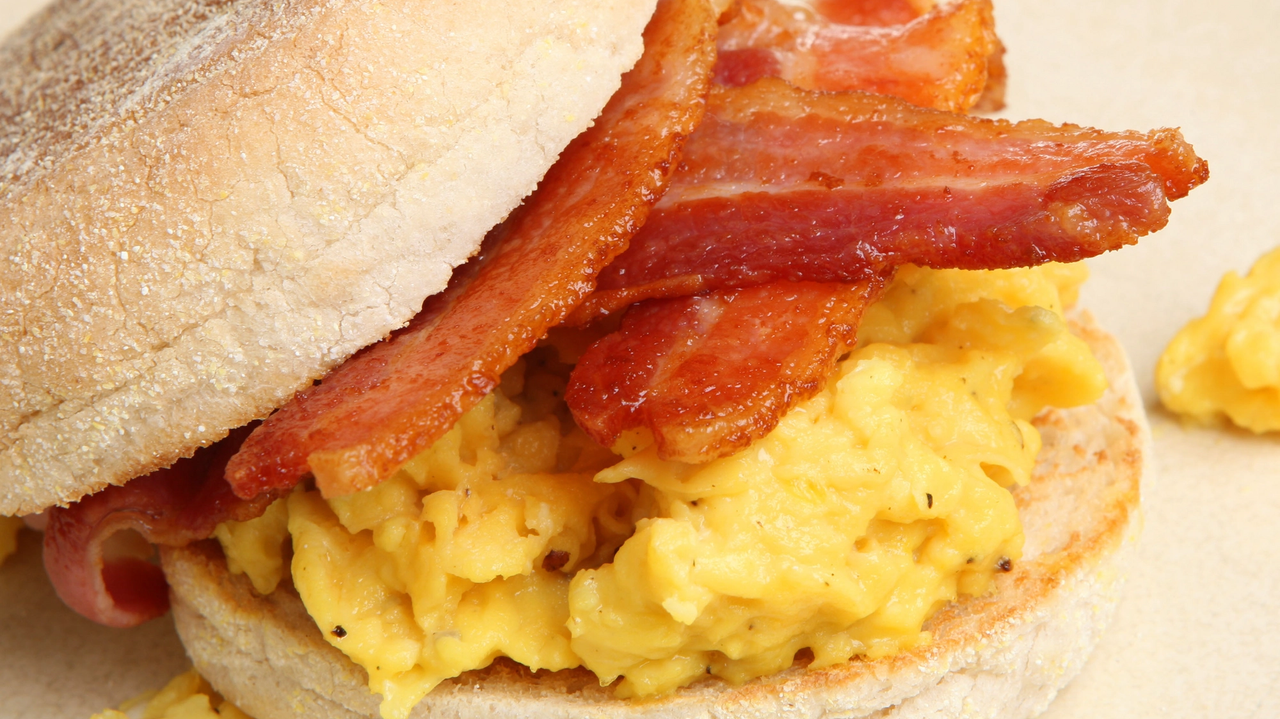 Cover Image for Bacon English Muffin Breakfast Sandwich