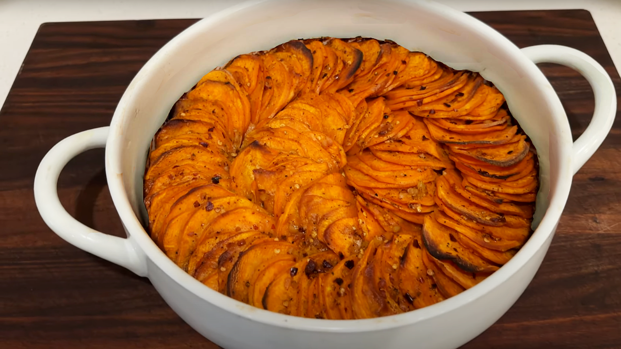 Cover Image for Hot Honey Roasted Sweet Potatoes 