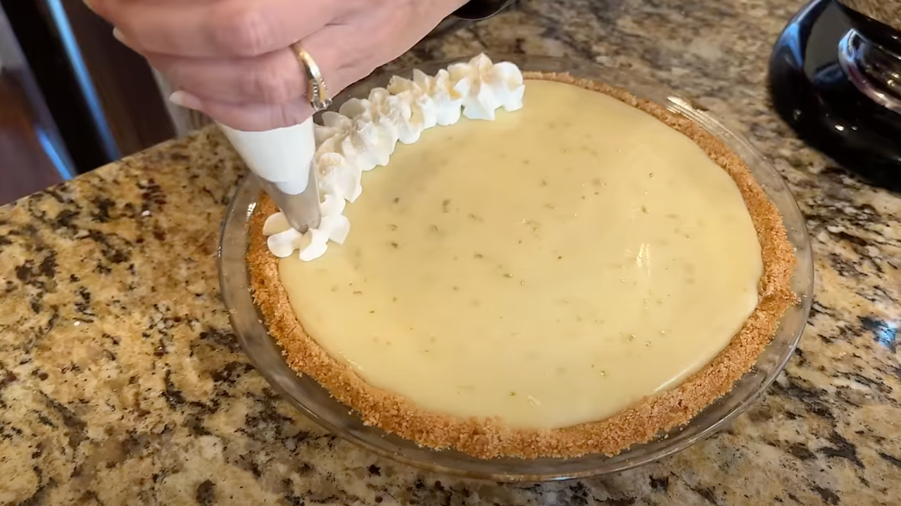 Cover Image for Mama Susan's Key Lime Pie