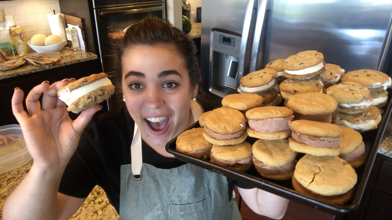 Cover Image for Chocolate Chip Ice Cream Sandwiches