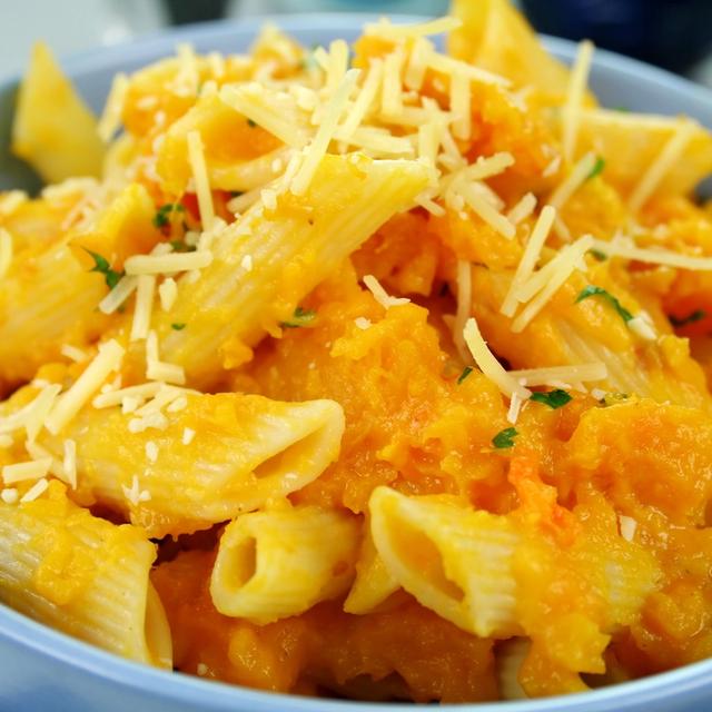 Thumbnail image for Pumpkin Sausage Pasta Bake