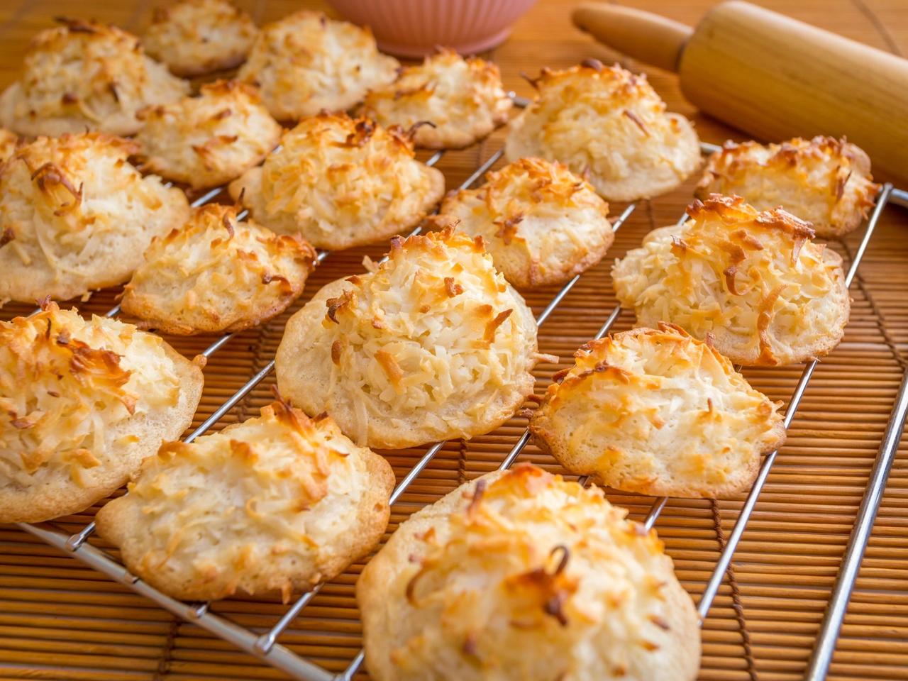 Thumbnail for Coconut Macaroons
