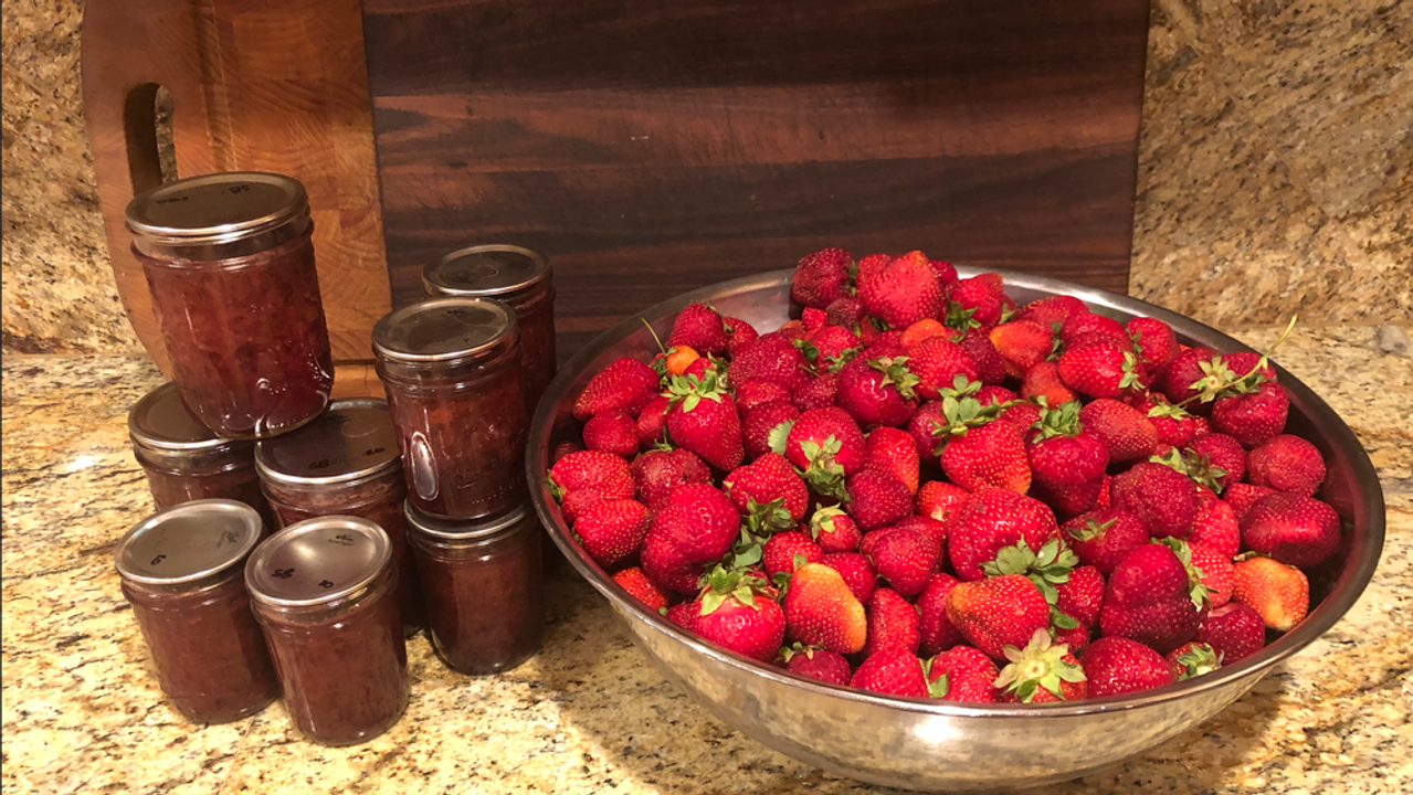 Cover Image for The BEST Strawberry Jam Recipe