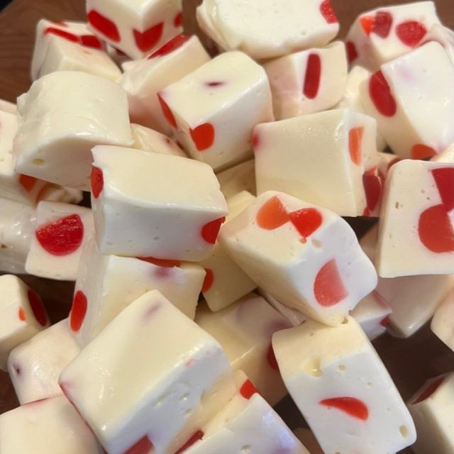 Thumbnail image for Easy Valentine’s Day Nougat