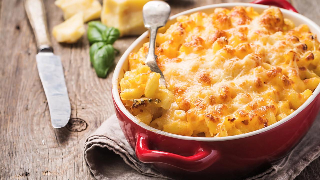 Cover Image for Baked Mac and Cheese with Chicken and Broccoli