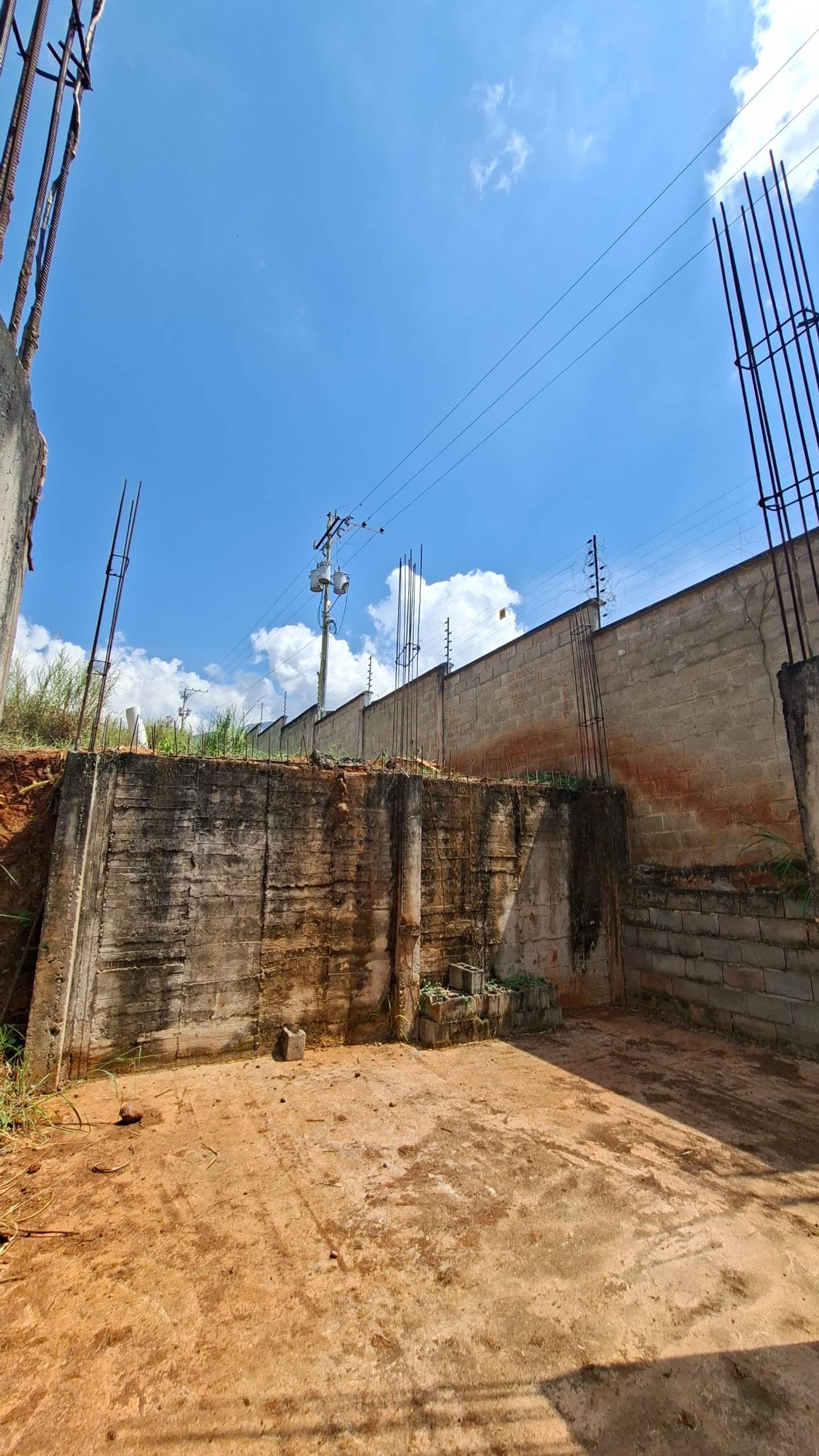 Terreno o parcela en La Castellana, San Cristóbal — foto 4