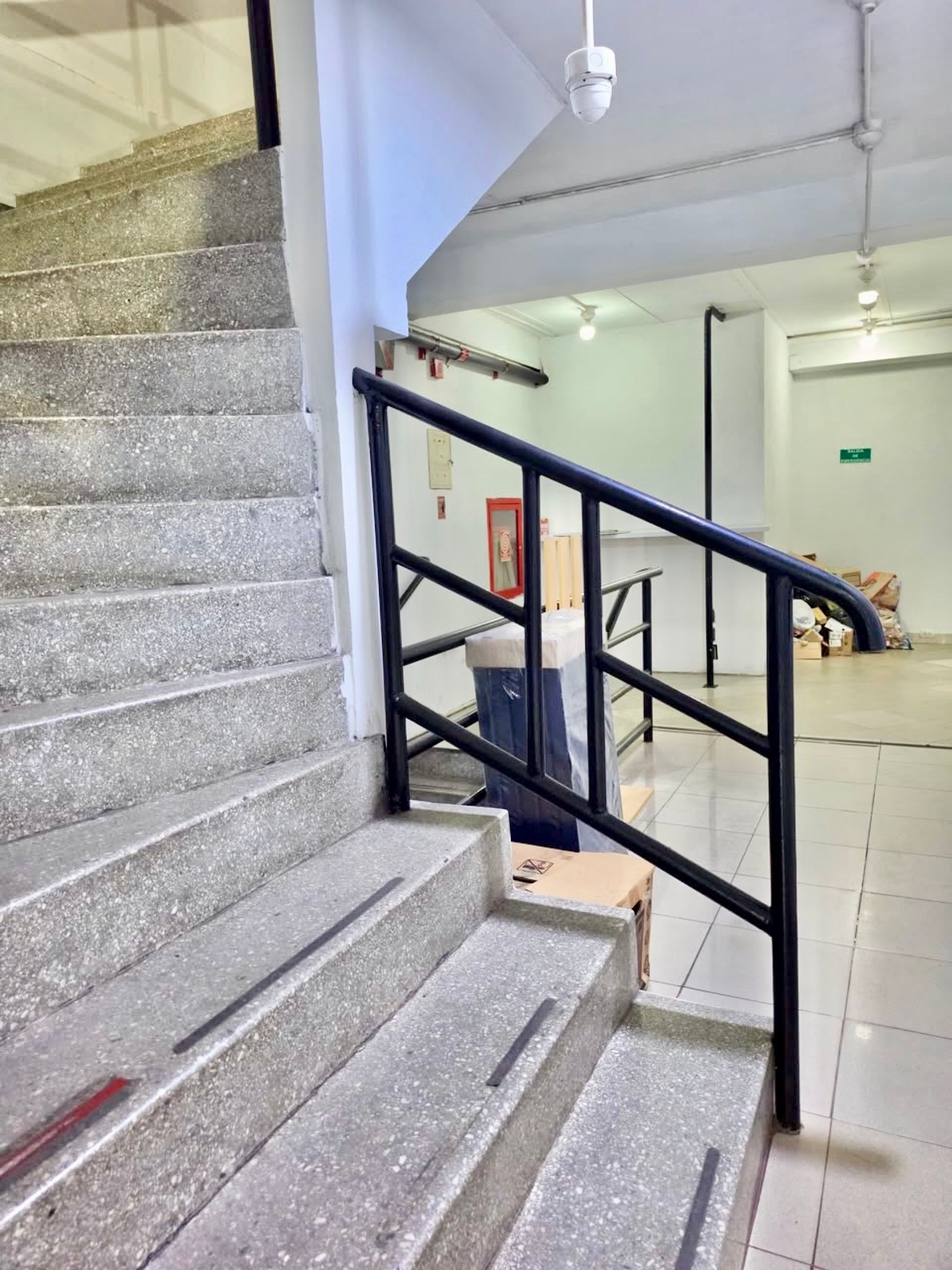 Edificio comercial multinivel de 563,76 m² en plena Quinta Avenida — foto 7