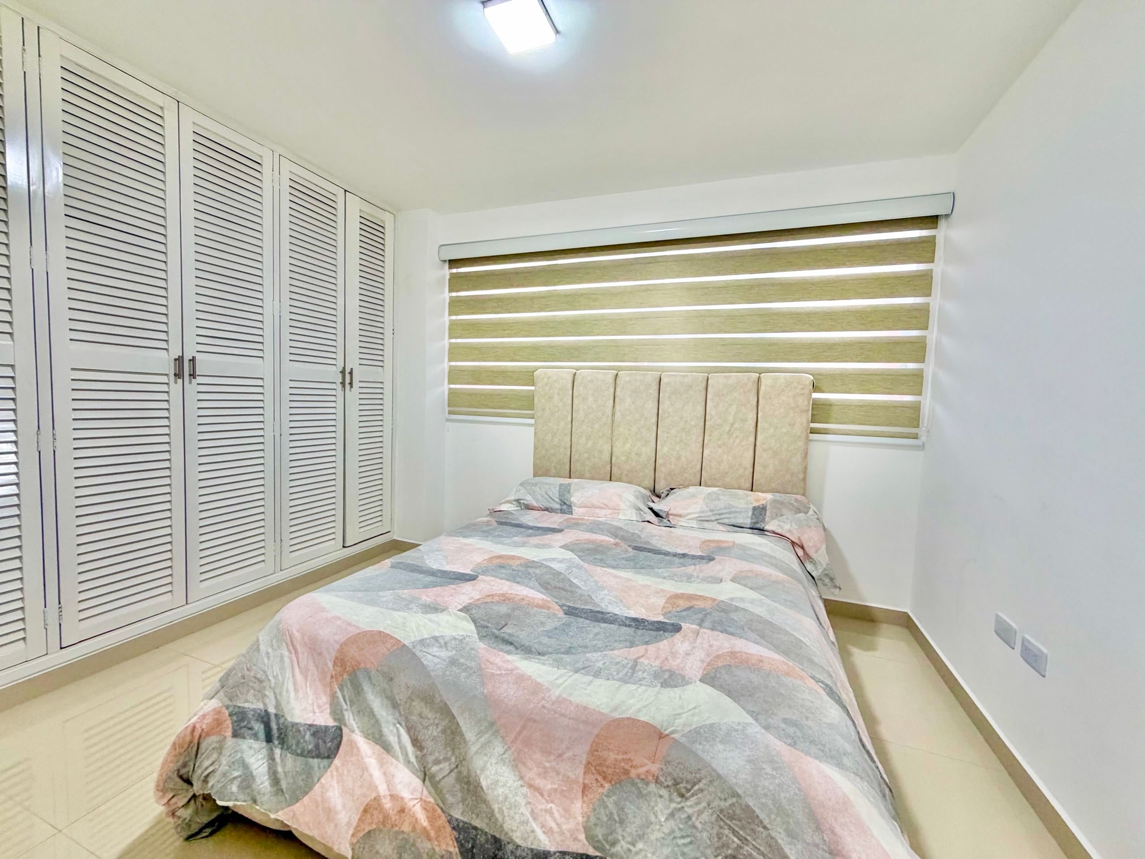 Apartamento amoblado y remodelado en Camino Real — foto 4