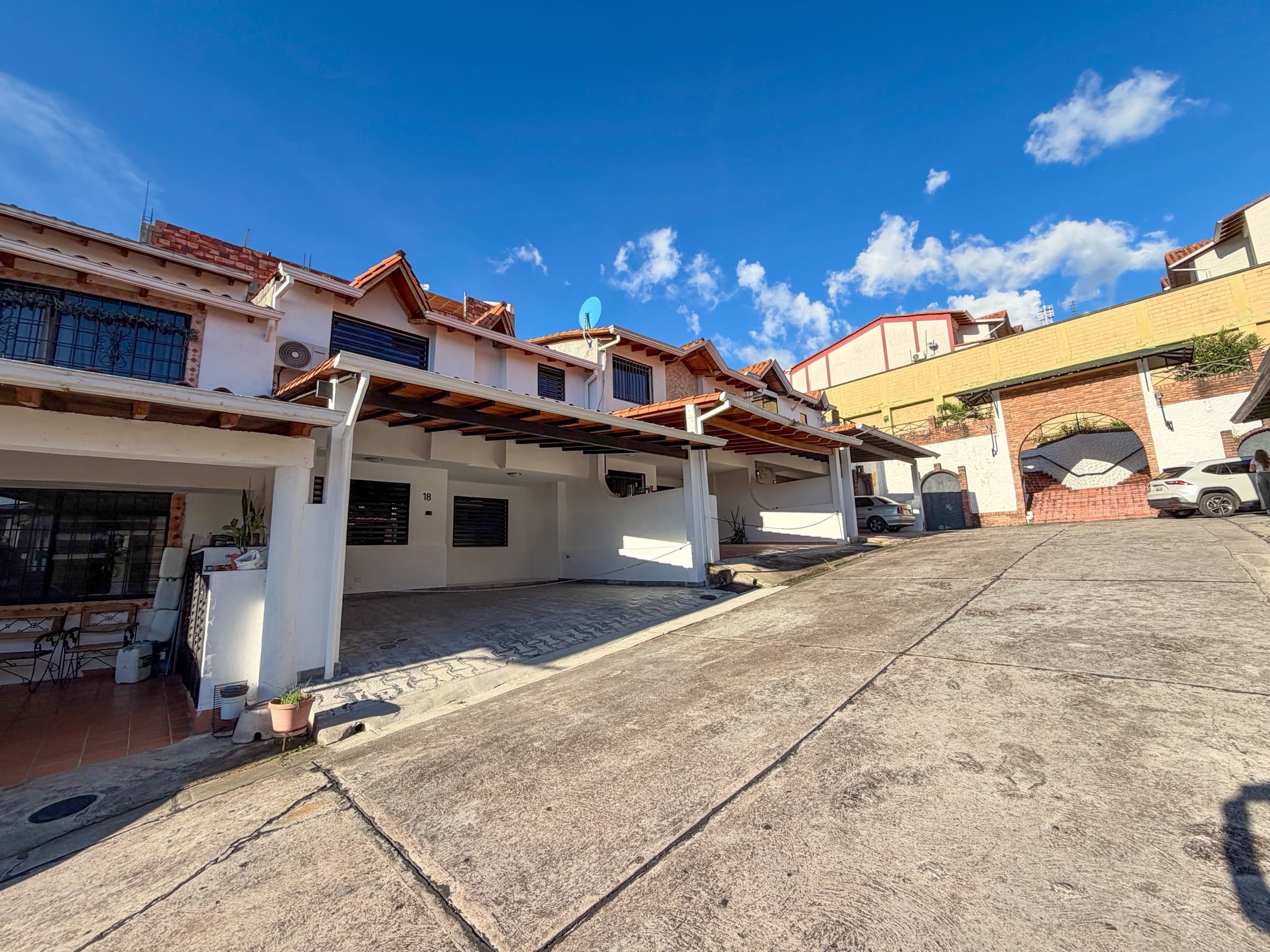 Casa o TownHouse en los Kioskos, San Cristóbal — foto 1