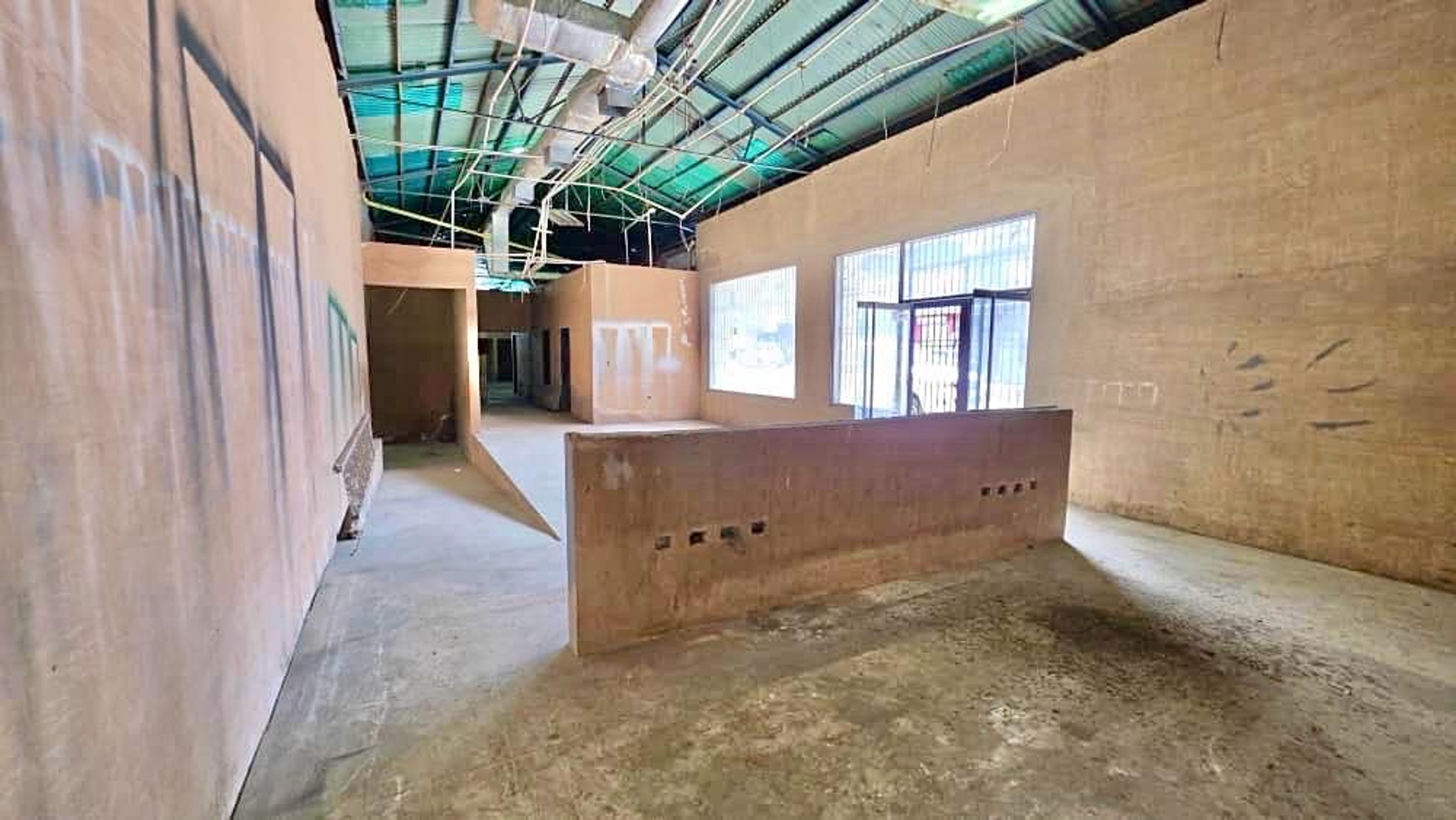 Inmueble comercial de 569,99 m² con zona de carga en 8va Avenida de La Concordi — foto 7