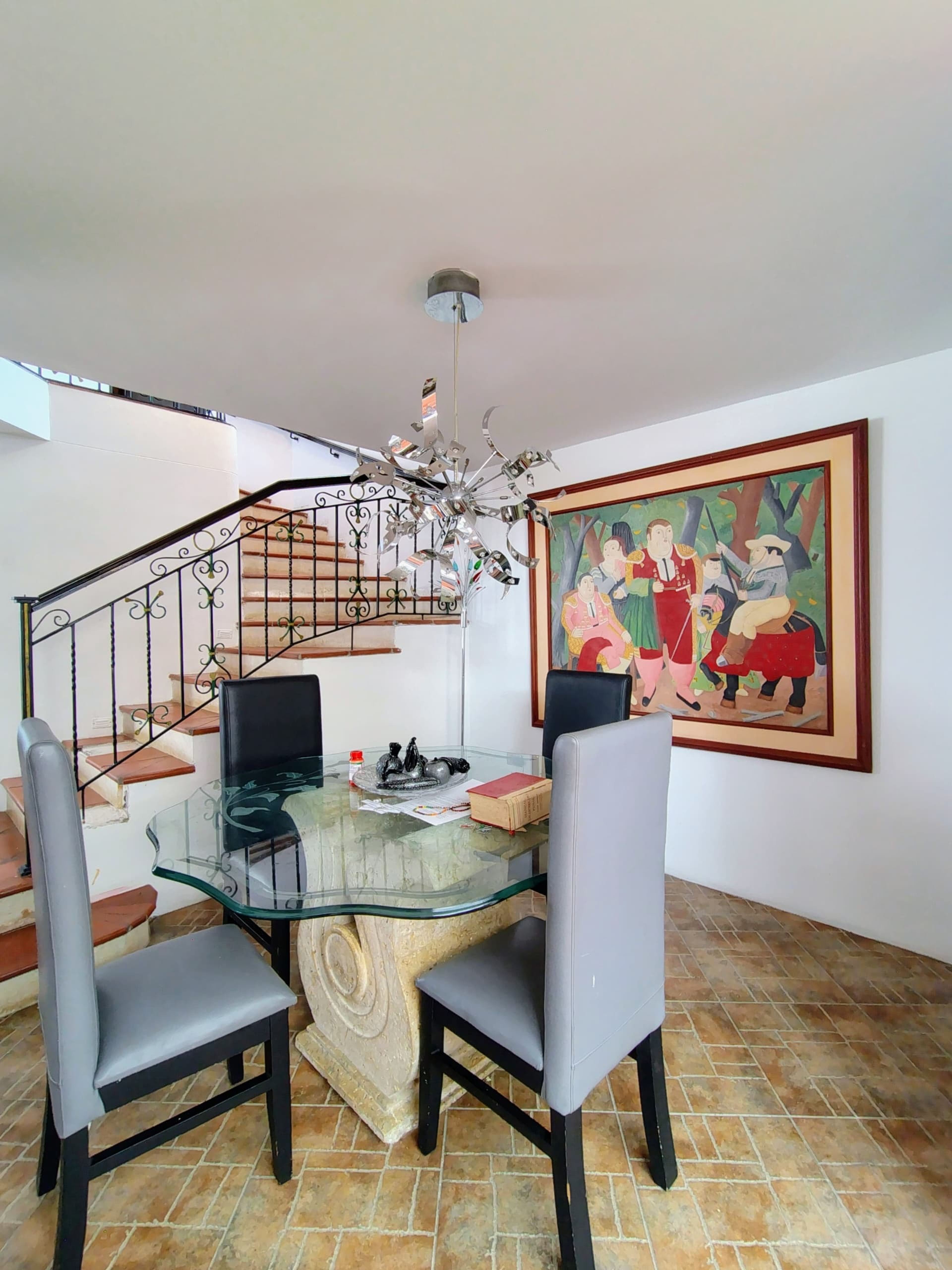 Casa esquinera en Urbanización Colinas de Pirineos — foto 3