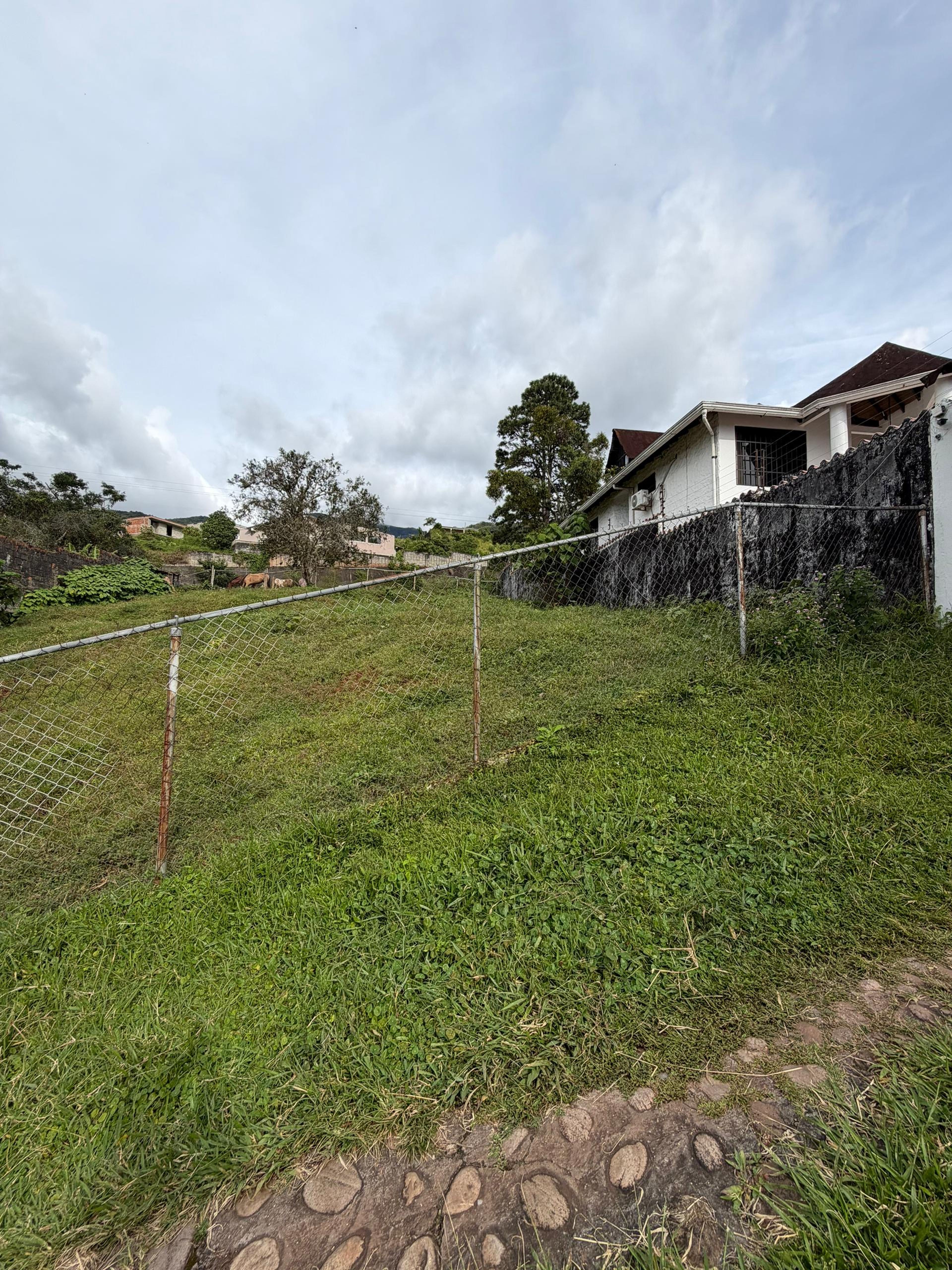 Terreno de 291 m² con excelente vista a la ciudad en Cueva del Oso — foto 8