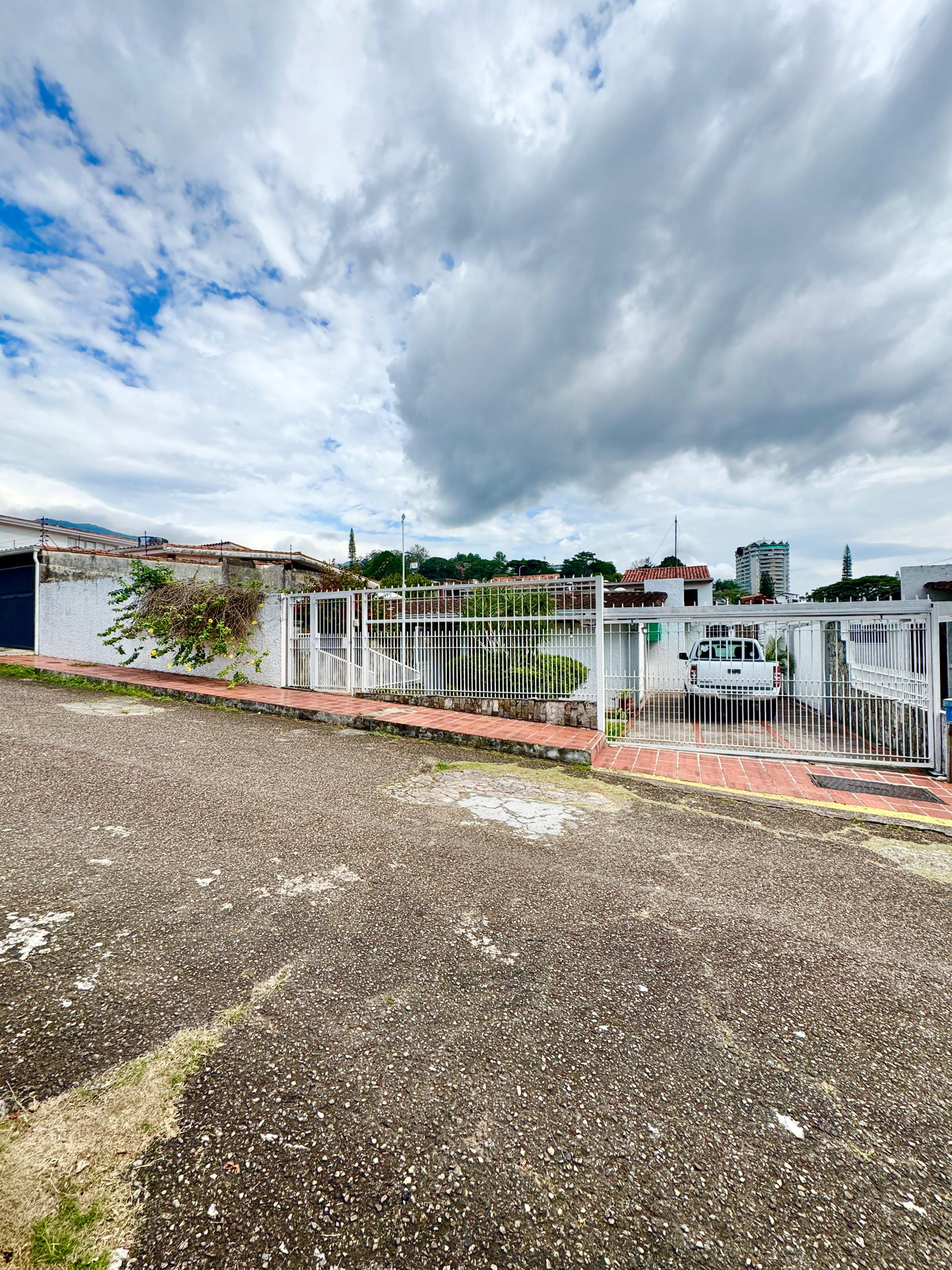 Casa o TownHouse en Avenida Carabobo, Municipio San Cristóbal — foto 4