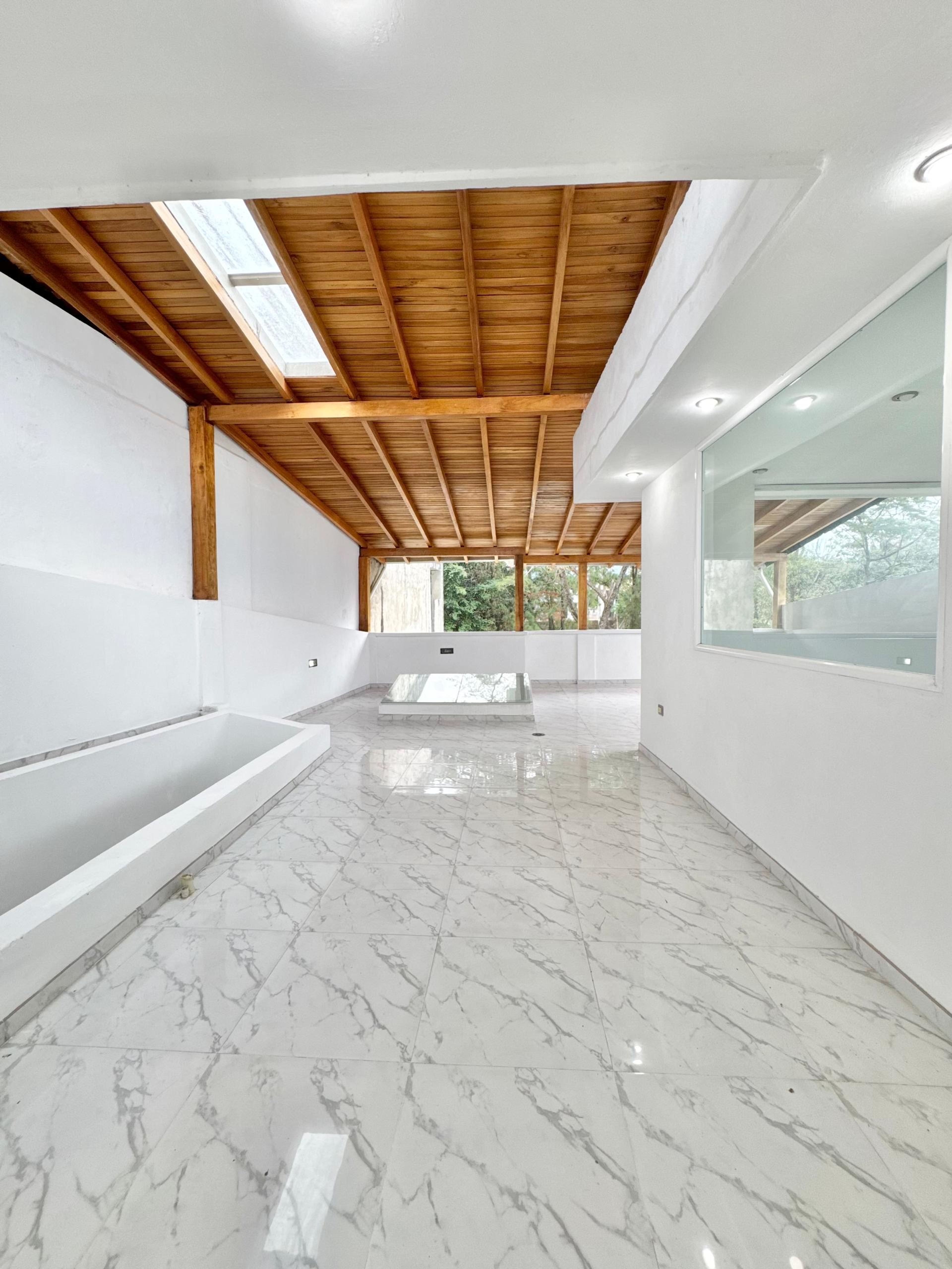 Casa moderna de 800 m² con piscina y 5 niveles en Urbanización Colinas de Pirineos — foto 3
