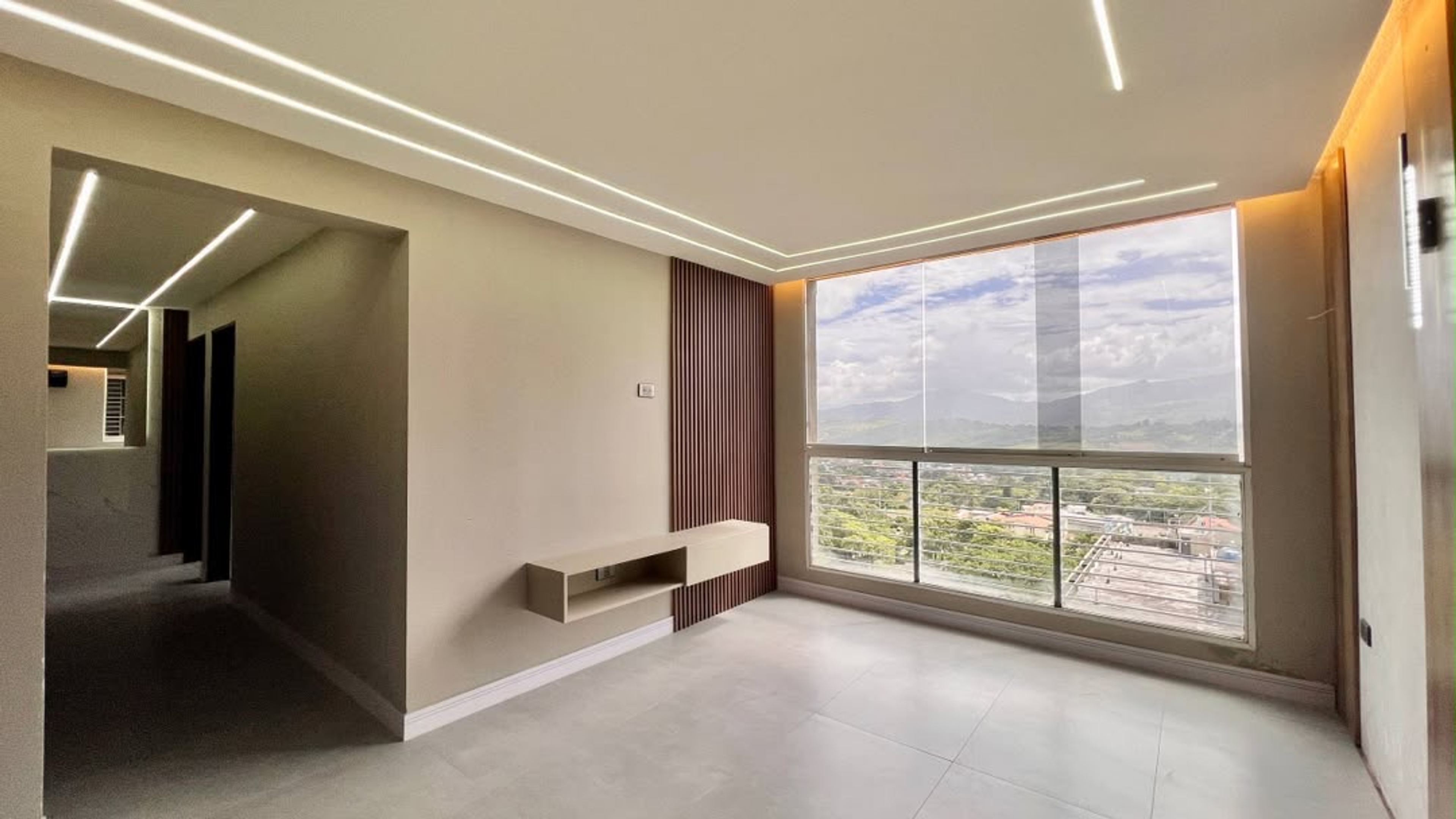 Apartamento a estrenar con vista panorámica en Residencias Alcázar — foto 4