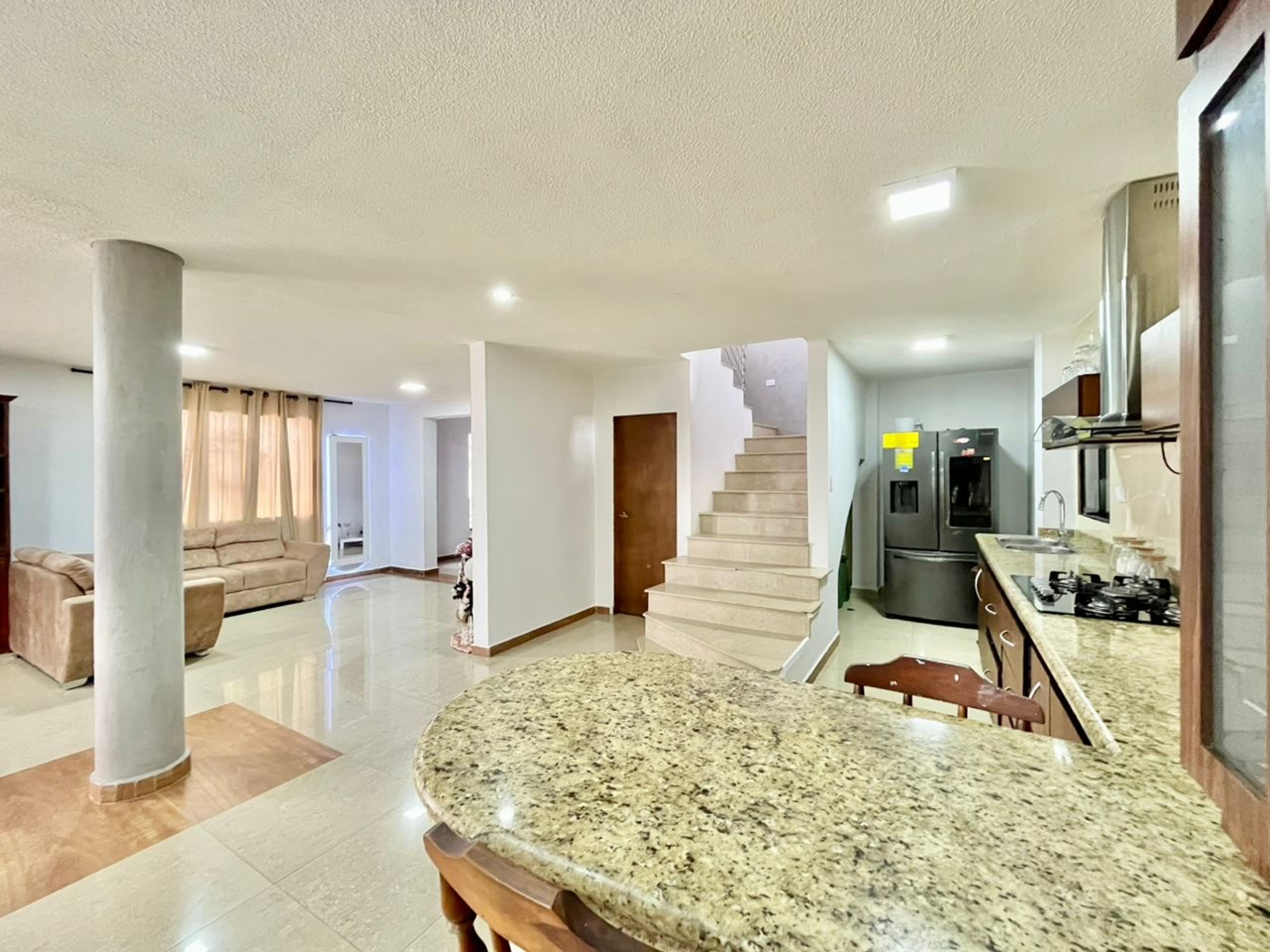 Casa en Pueblo Nuevo dentro de Urbanización Villa Moreno cerca de Garzón Plus — foto 15