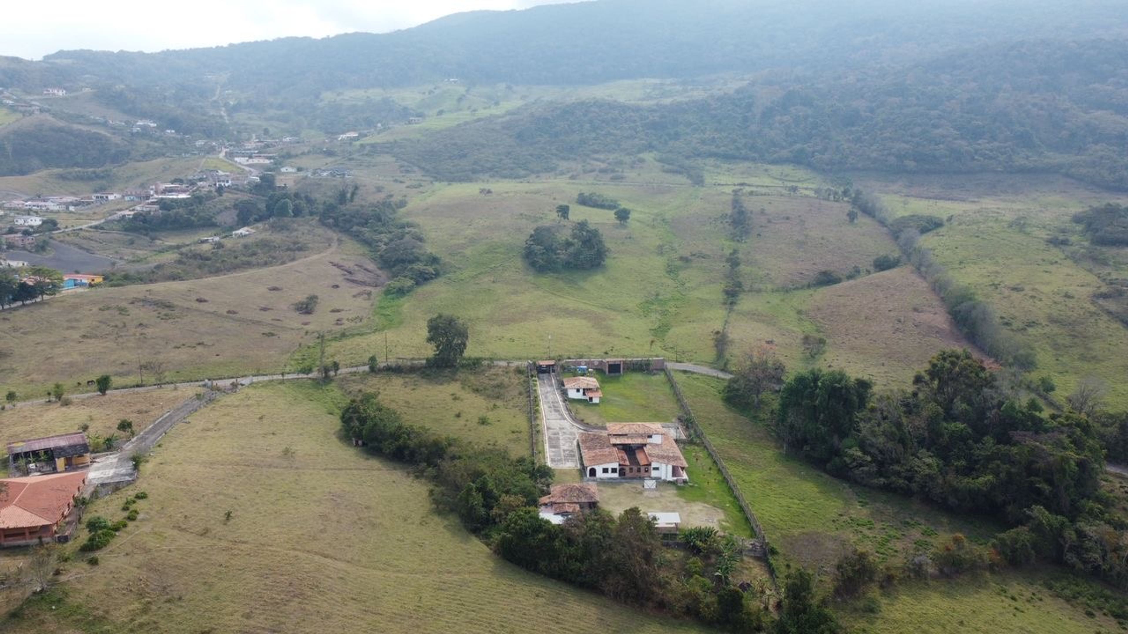 Terreno o parcela en Paramo de la Laja, Municipio Independencia — foto 1