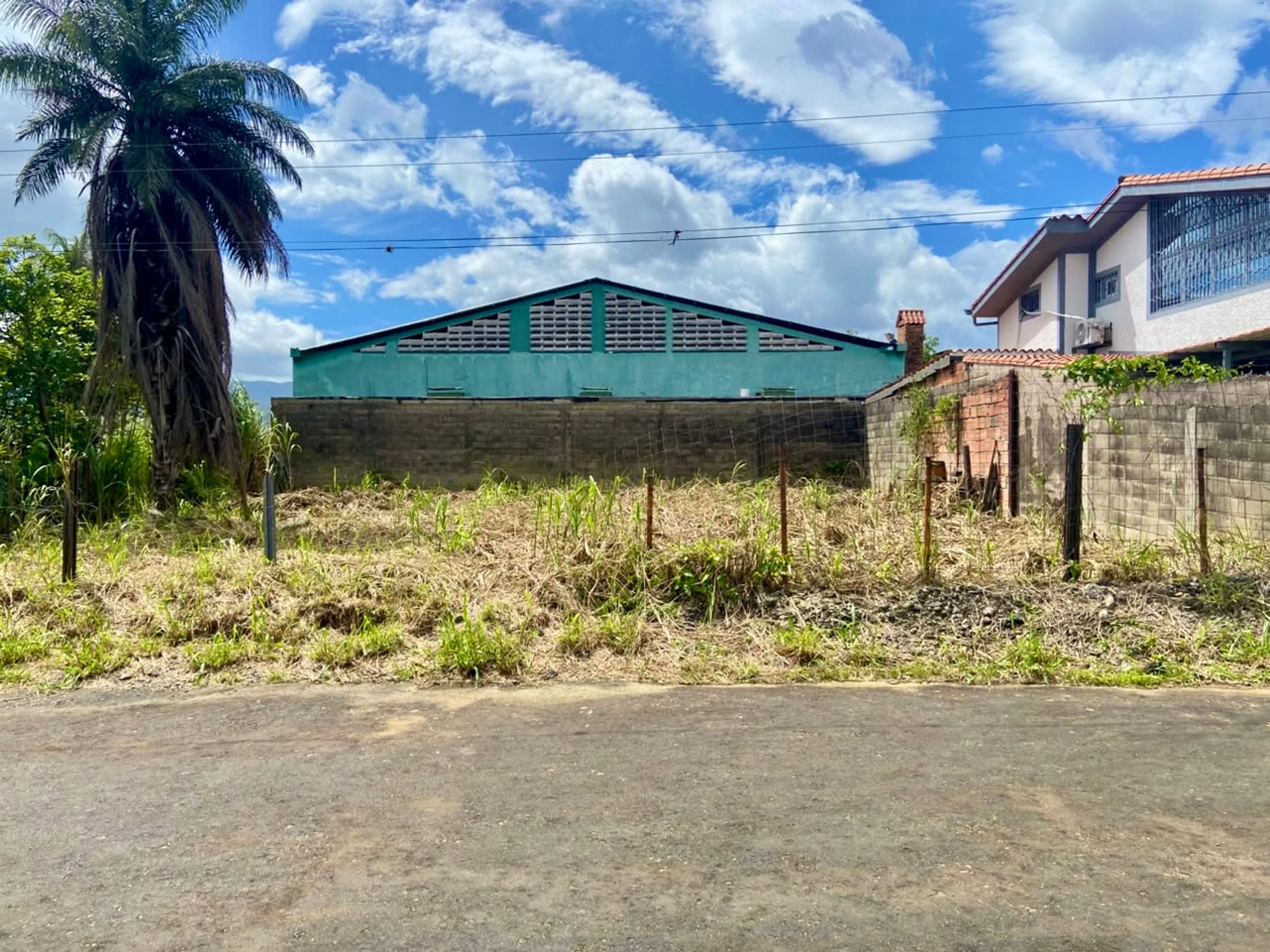 Terreno o parcela en La Guayana, San Cristóbal — foto 2