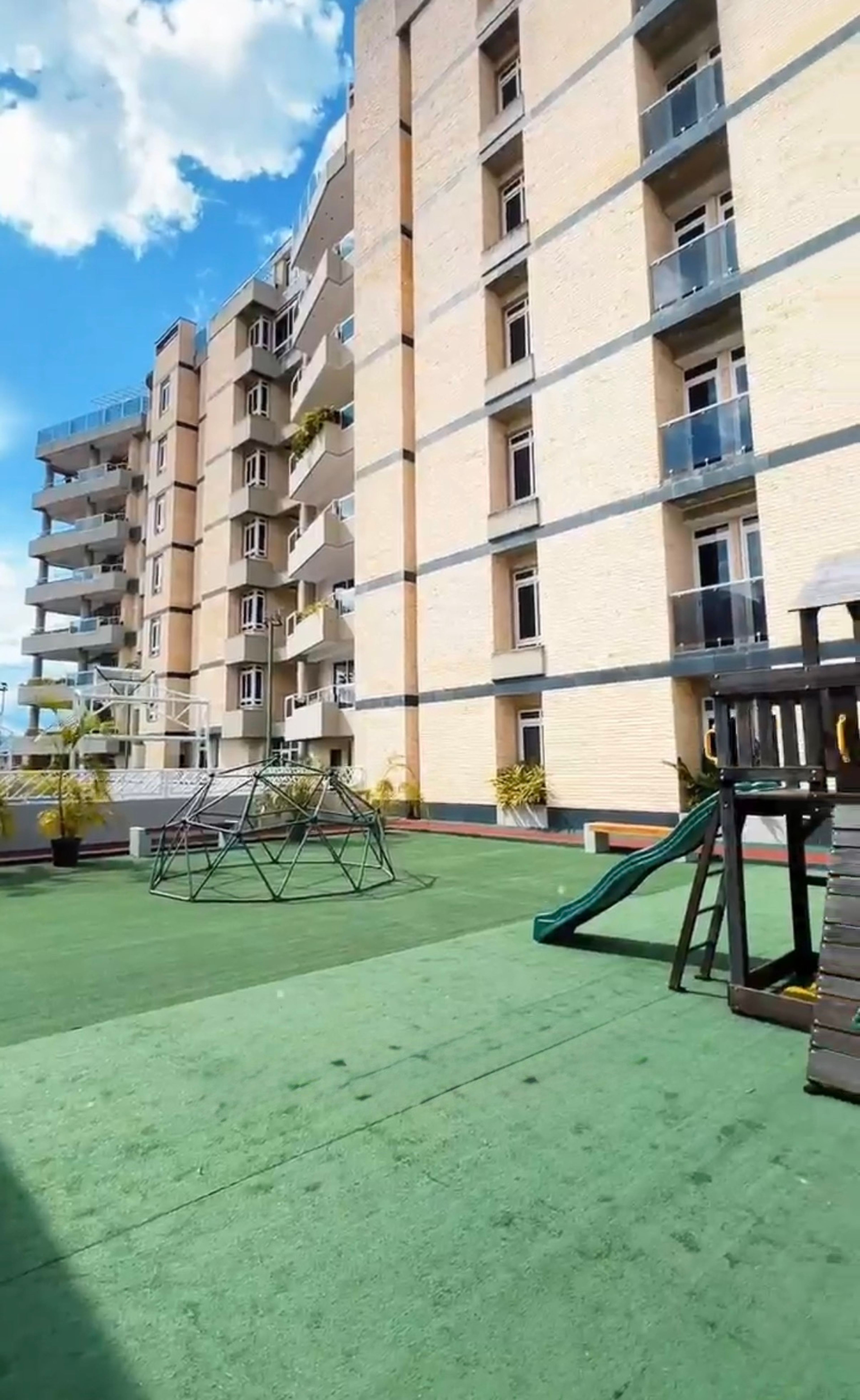 Exclusivos apartamentos y penthouse en Isla Verde Condominio — foto 9