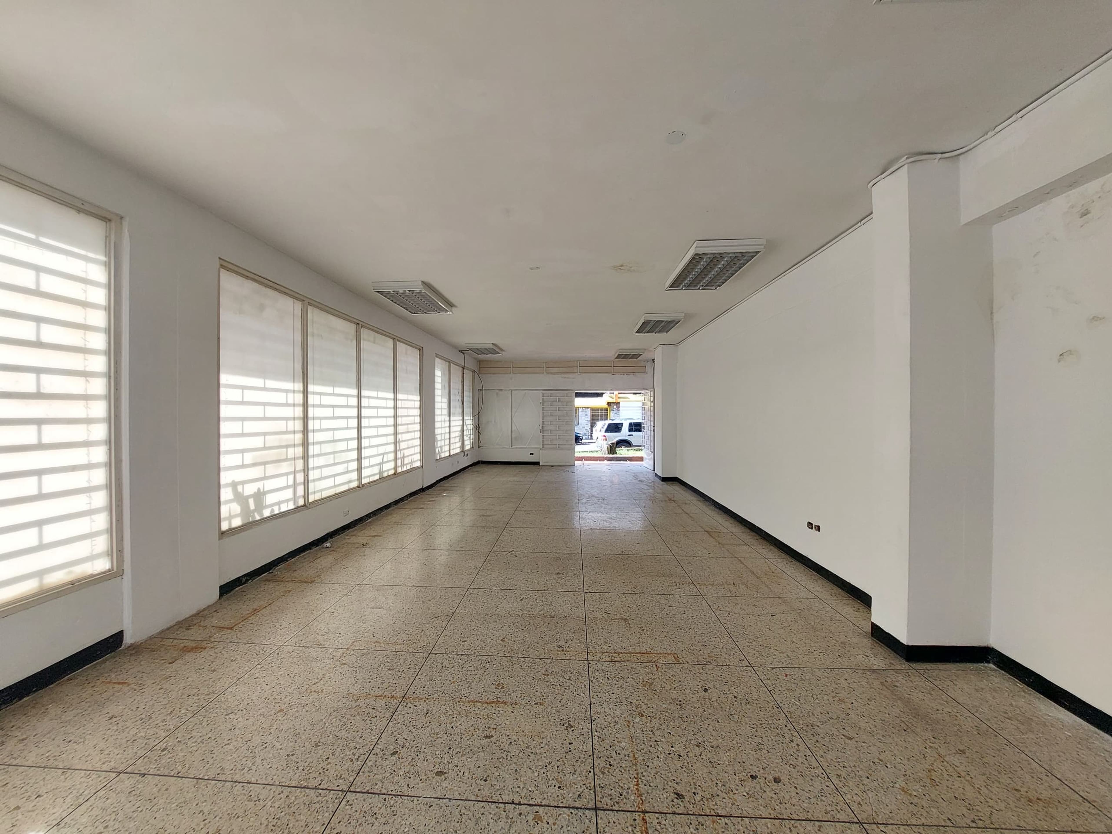 Local comercial en Barrio Obrero, San Cristóbal — foto 3