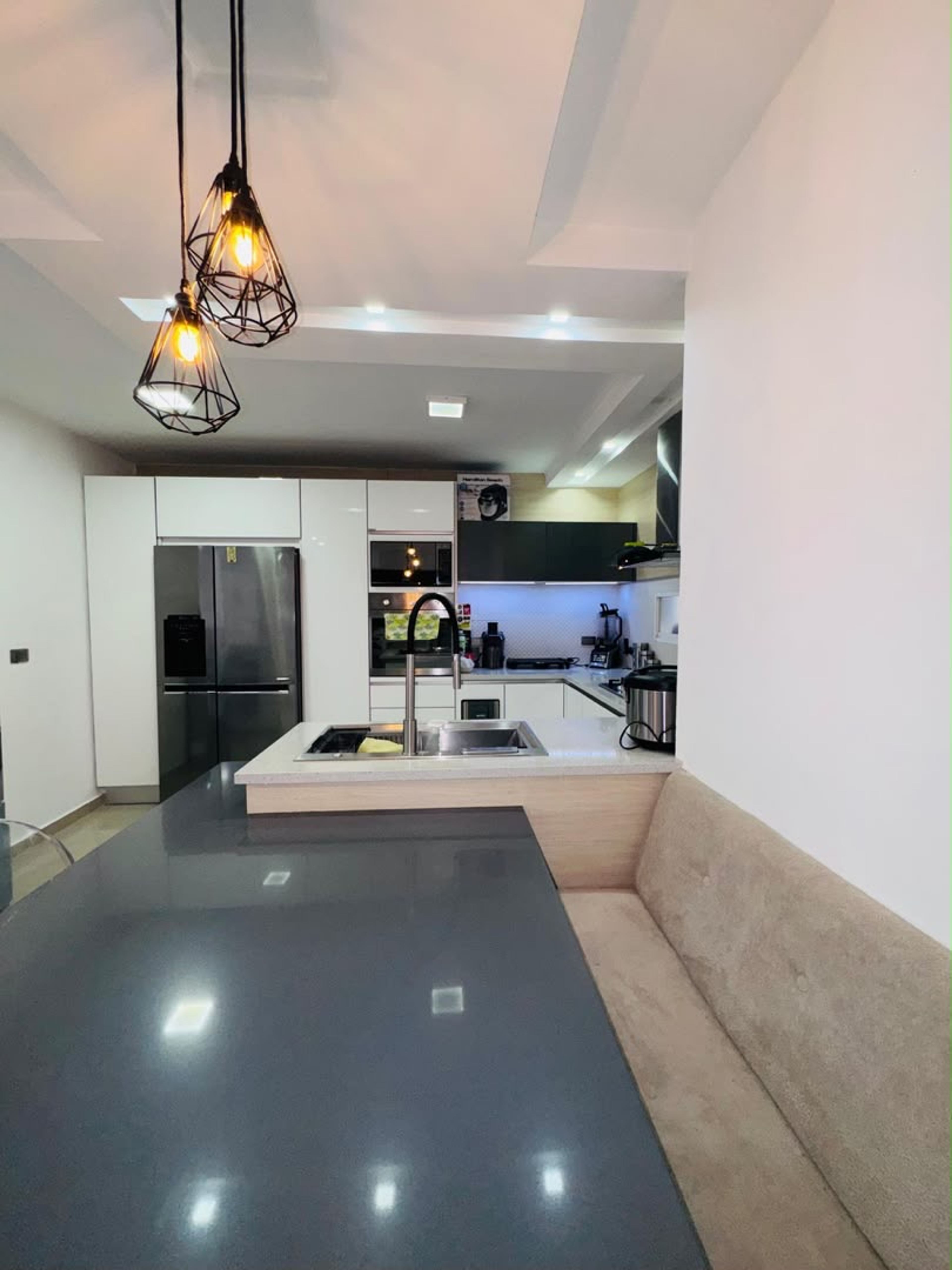 Casa llave en mano con acabados de alta gama en Portal de la Castellana — foto 2