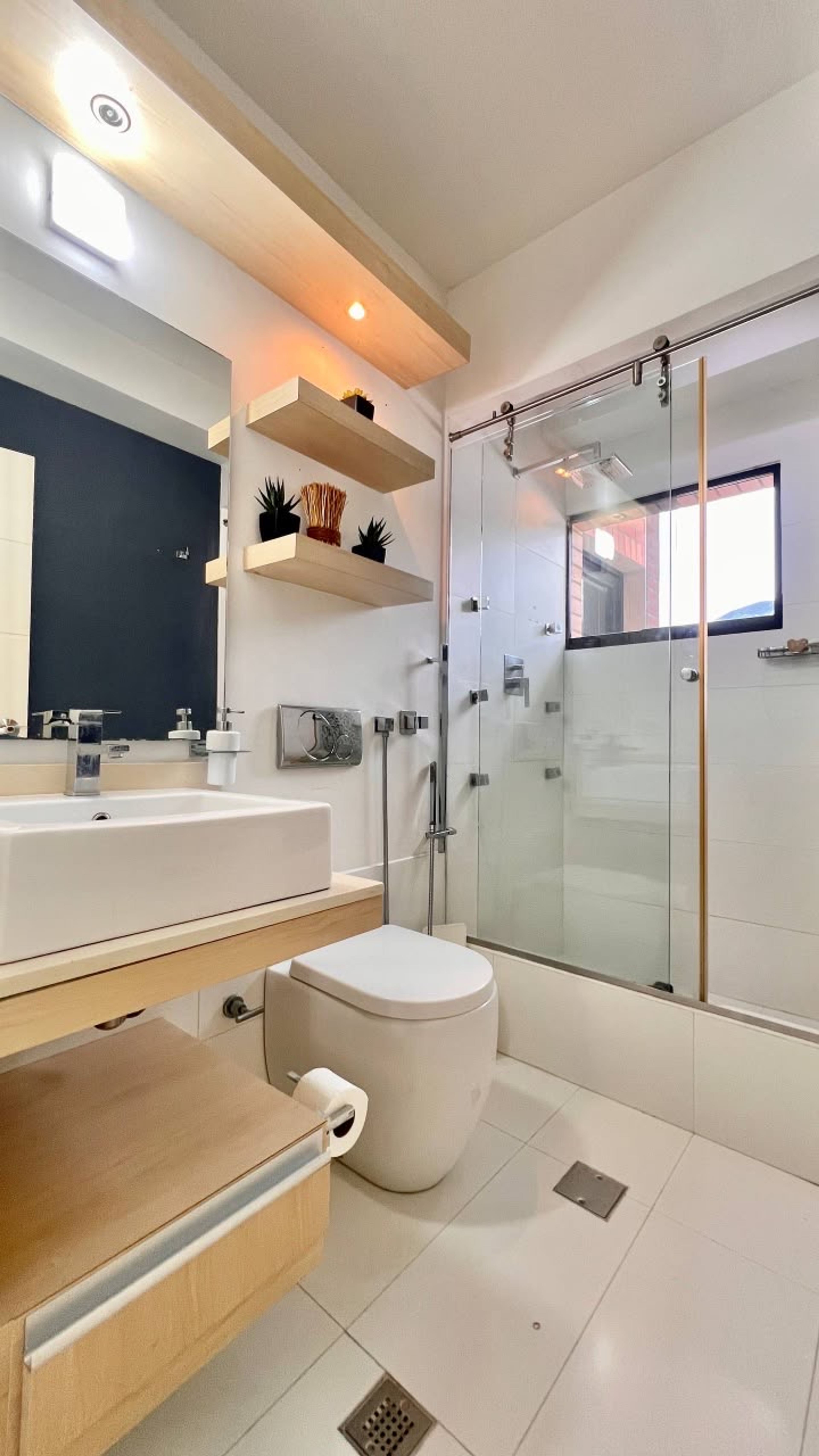 Exclusivo apartamento con vistas panorámicas y amplios espacios en Pueblo Nuevo — foto 9