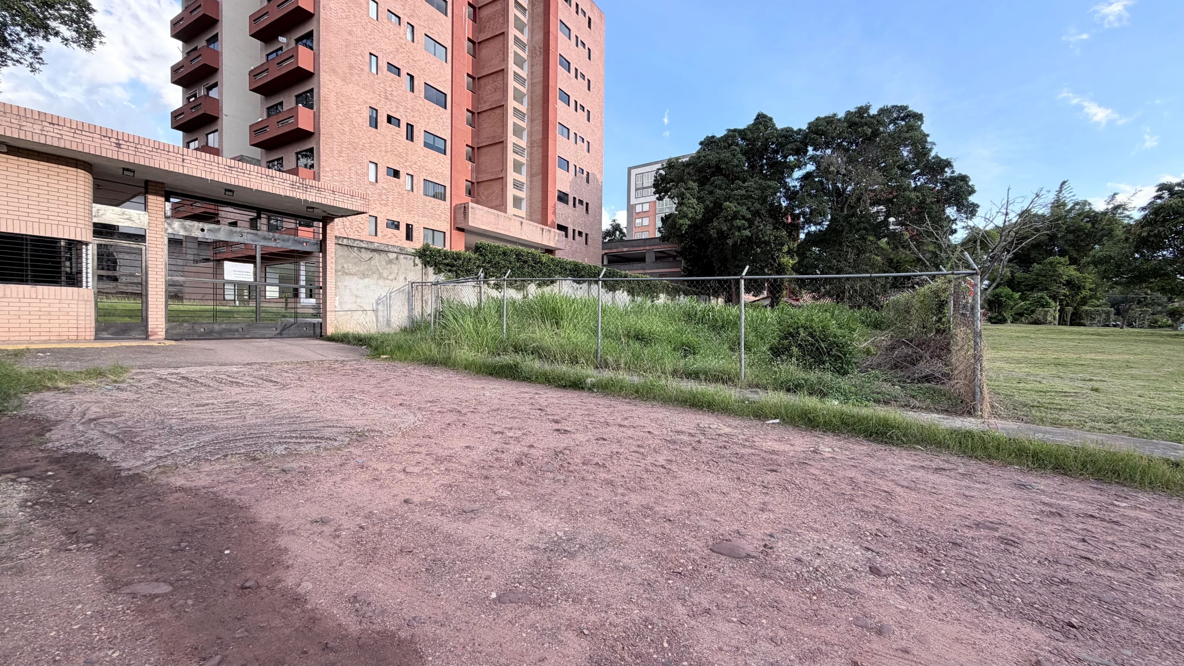 Terreno o parcela en los Kioskos, San Cristóbal — foto 1