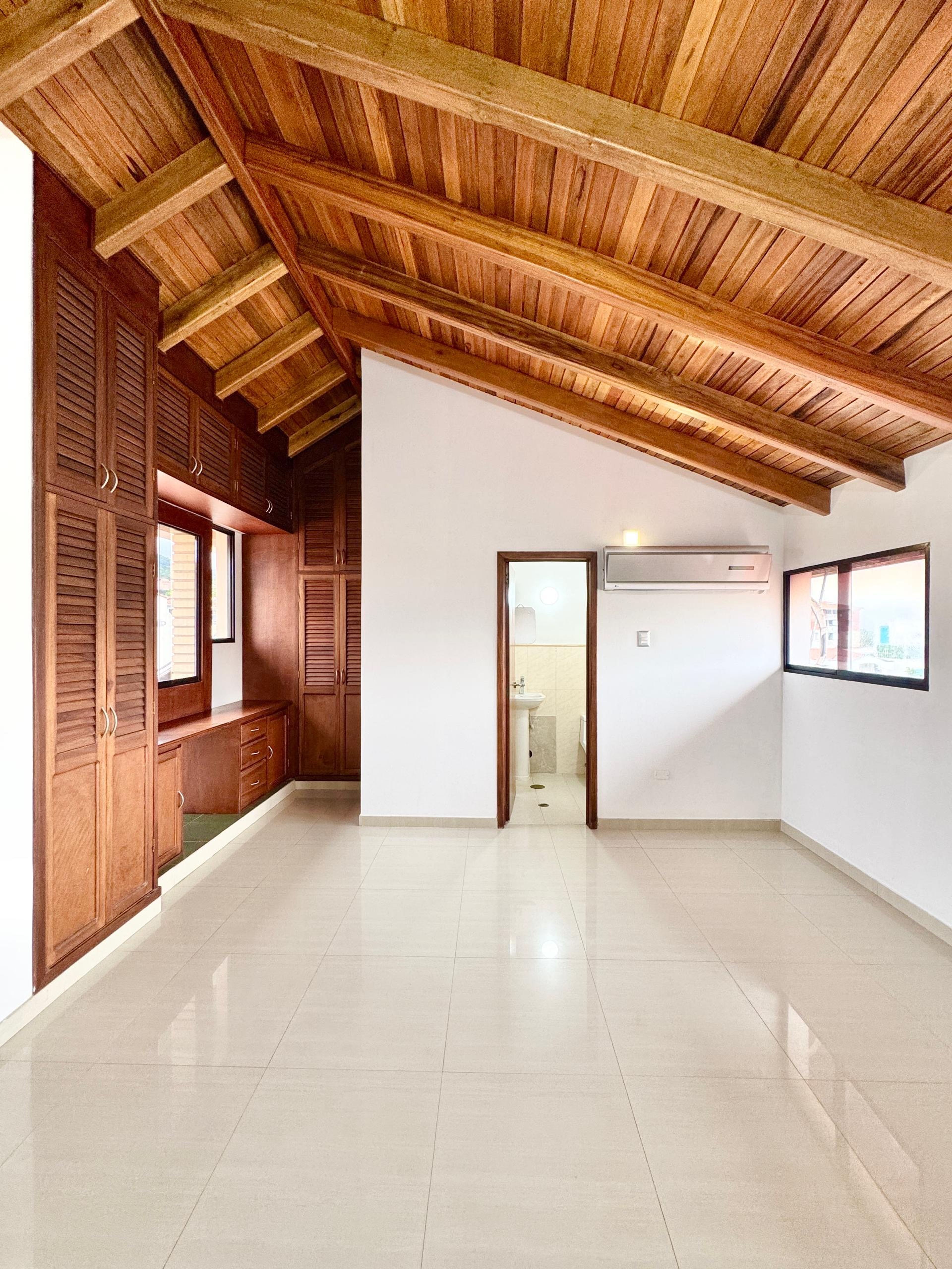 Casa o TownHouse en La Castellana, San Cristóbal — foto 2