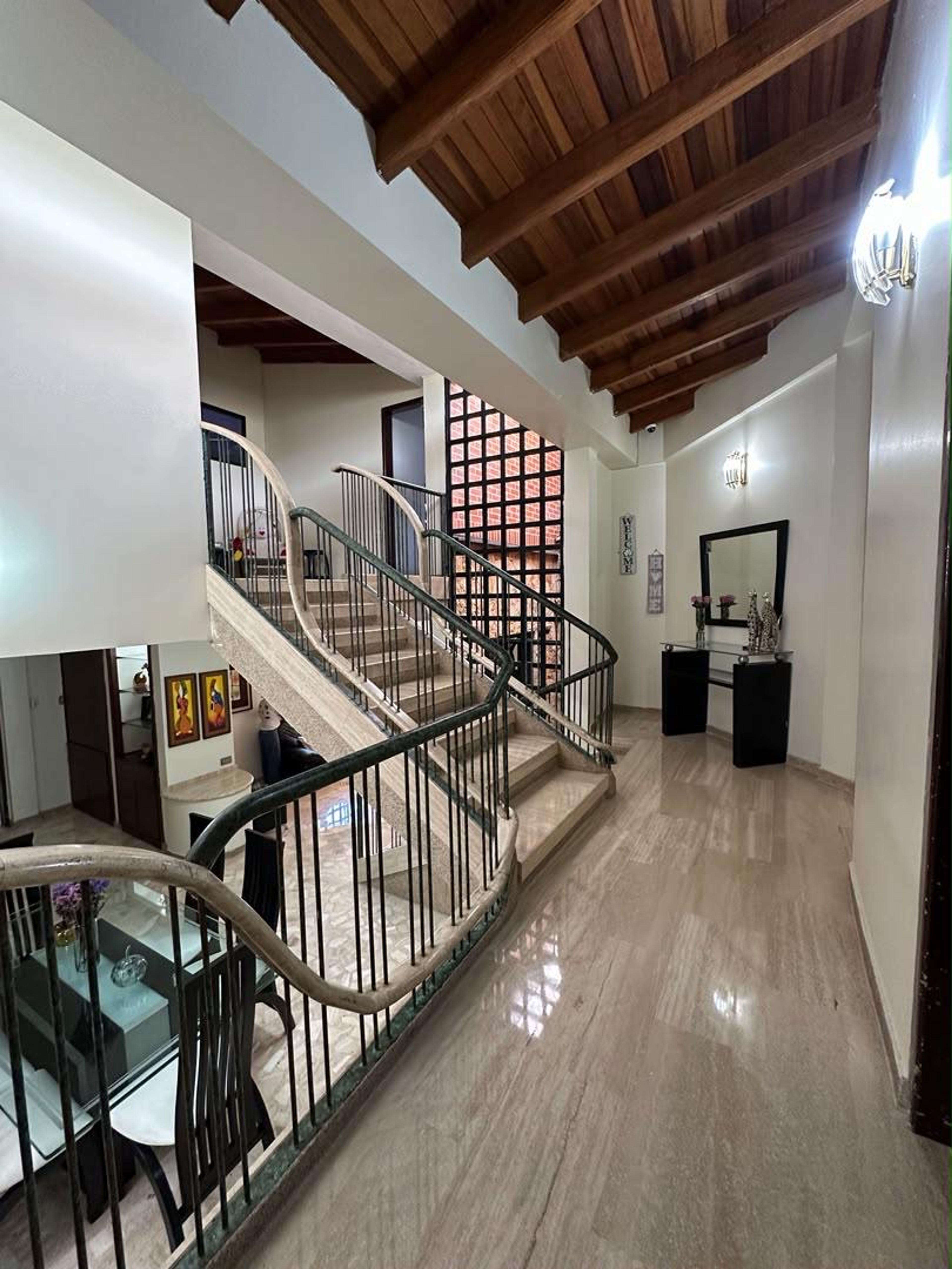 Amplia casa en conjunto privado con planta eléctrica total en Polígono de Tiro — foto 5