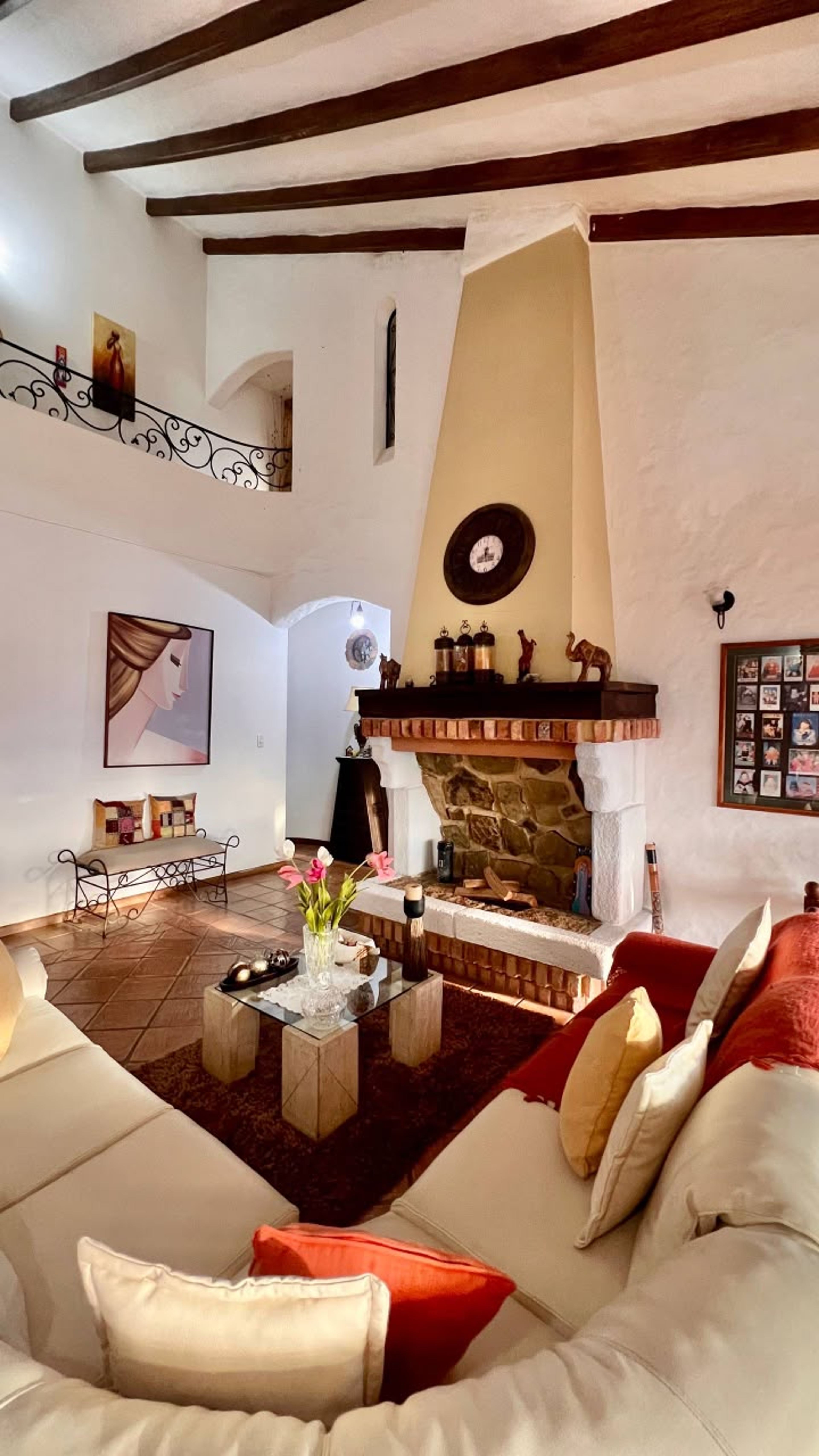 Imponente residencia de 560 m² con terraza y jardín en Colinas de Pirineos — foto 12