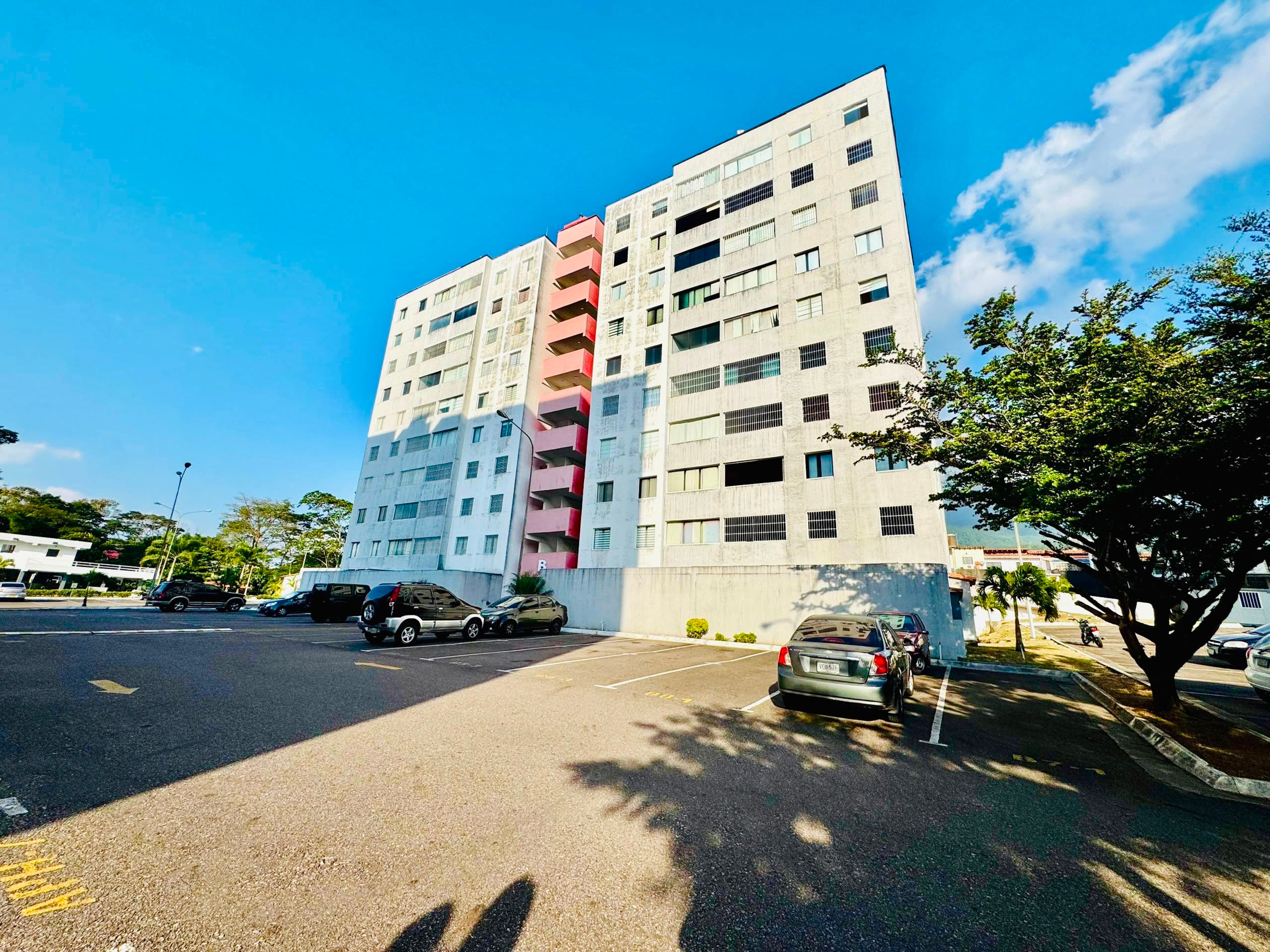 Apartamento de 65 m²  con planta eléctrica en Vista Real Casa Club, Pueblo Nuevo — foto 2