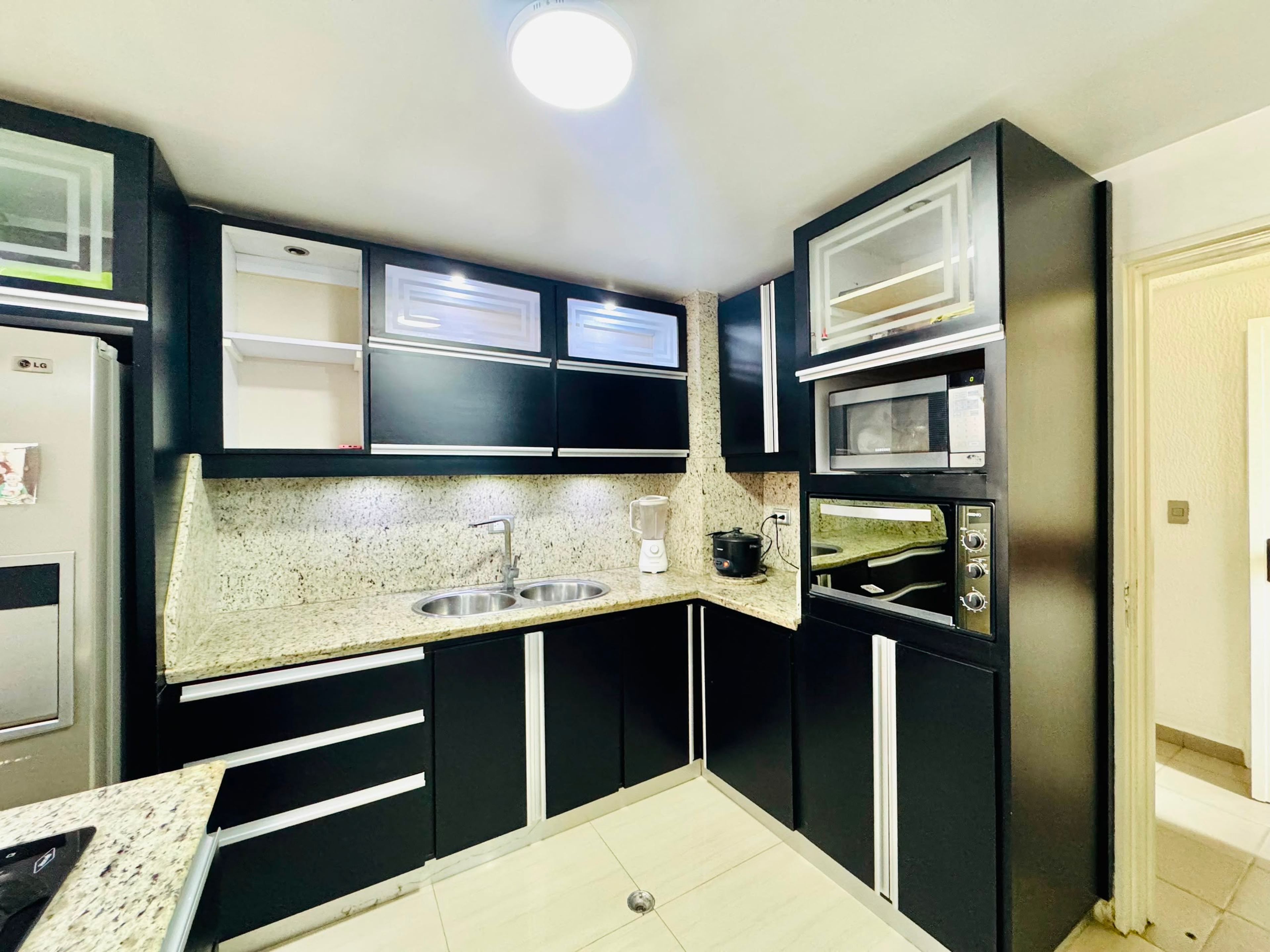 Apartamento de 65 m²  con planta eléctrica en Vista Real Casa Club, Pueblo Nuevo — foto 3
