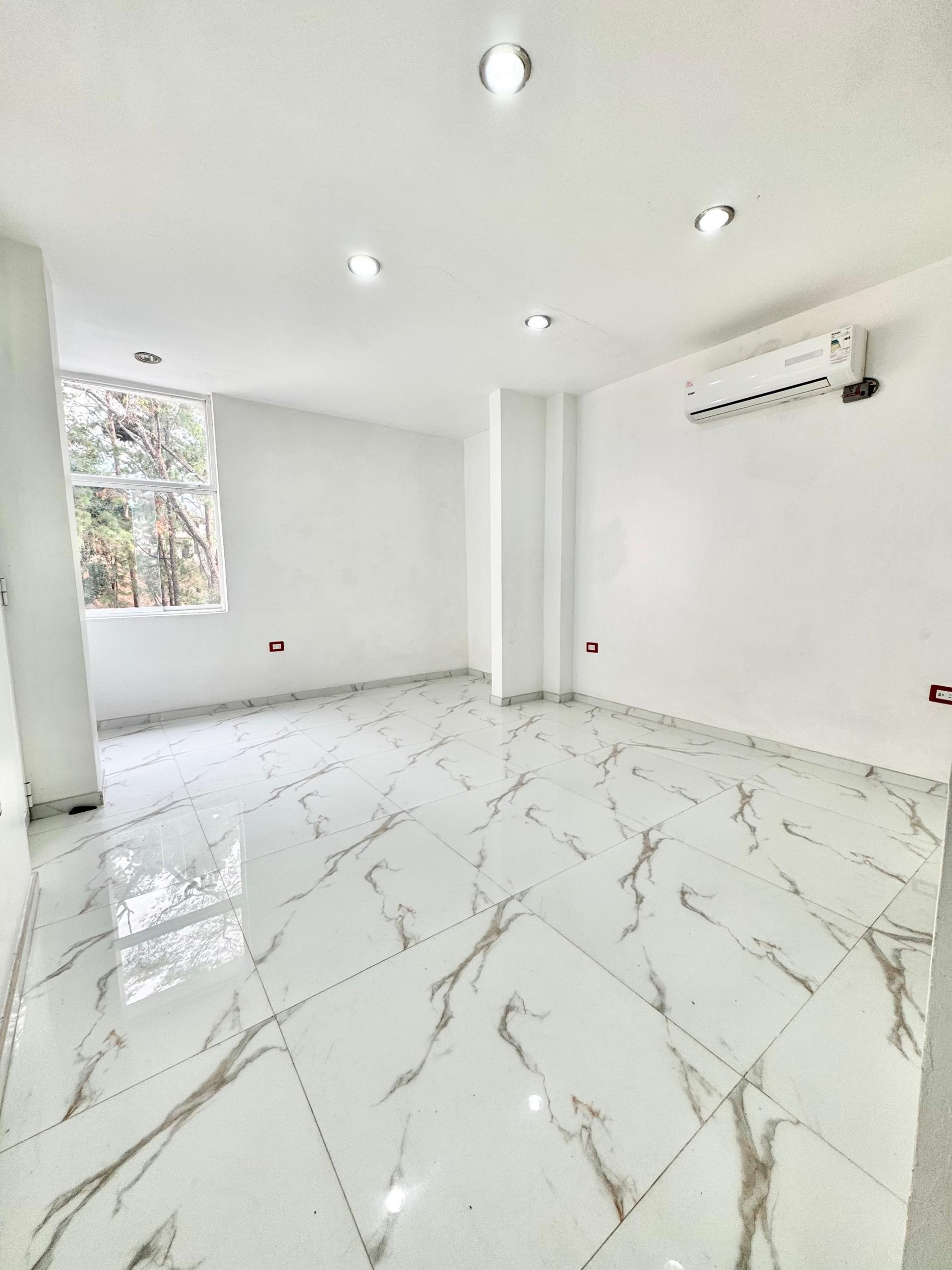 Casa moderna de 800 m² con piscina y 5 niveles en Urbanización Colinas de Pirineos — foto 8