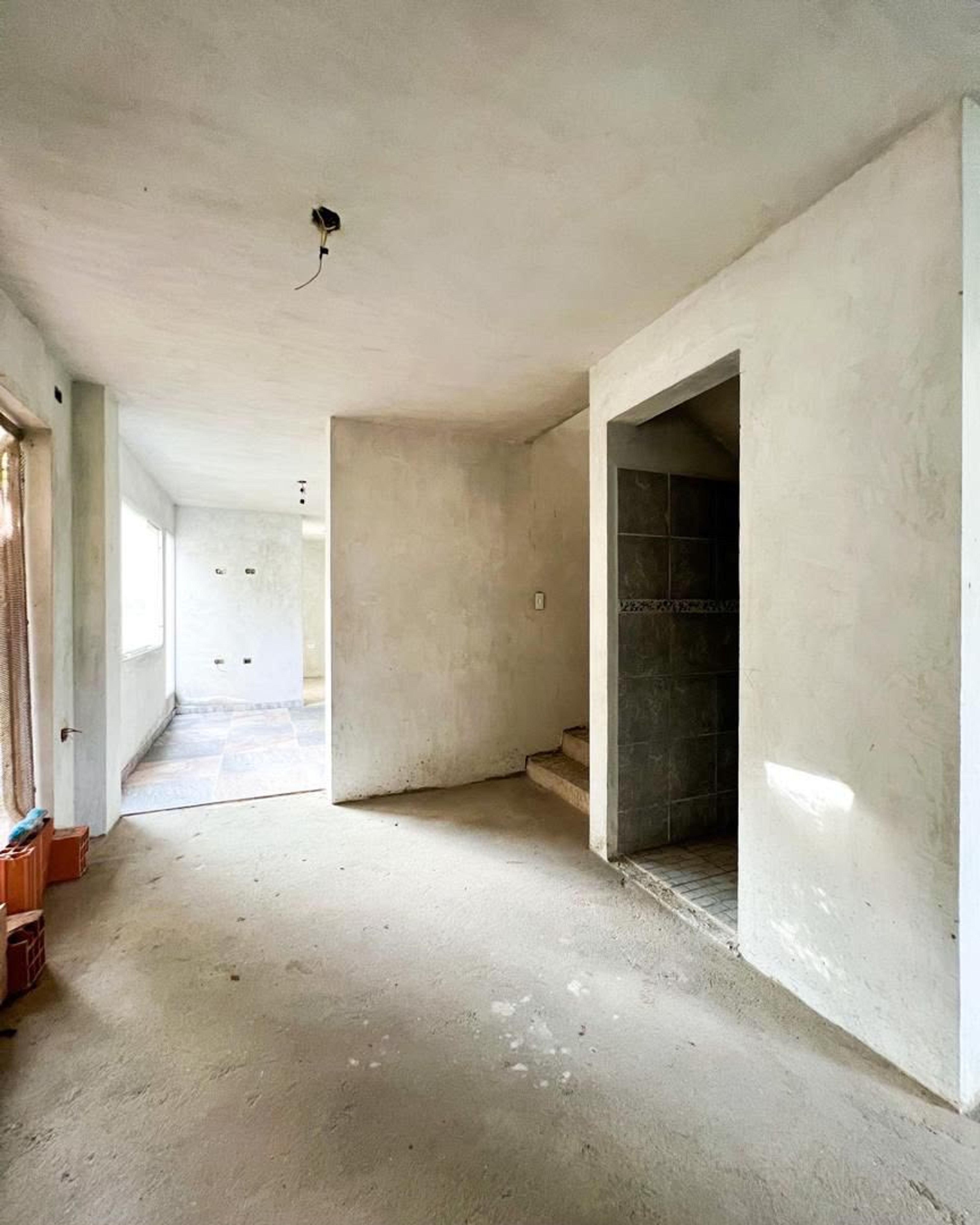 Dos residencias en obra blanca dentro de amplia parcela — foto 5