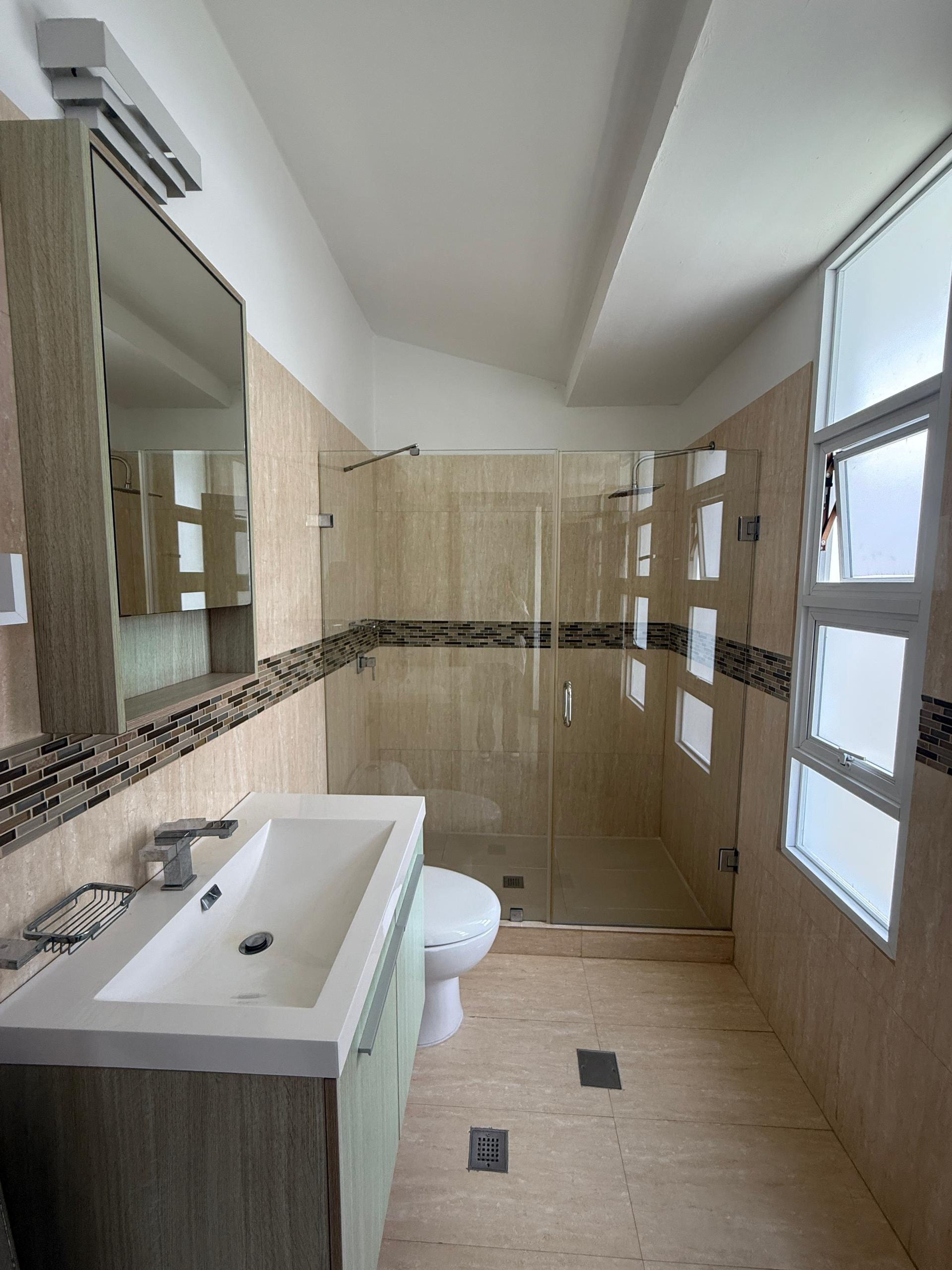 Casa de lujo en Urb. Colinas de Pirineos con piscina  — foto 19