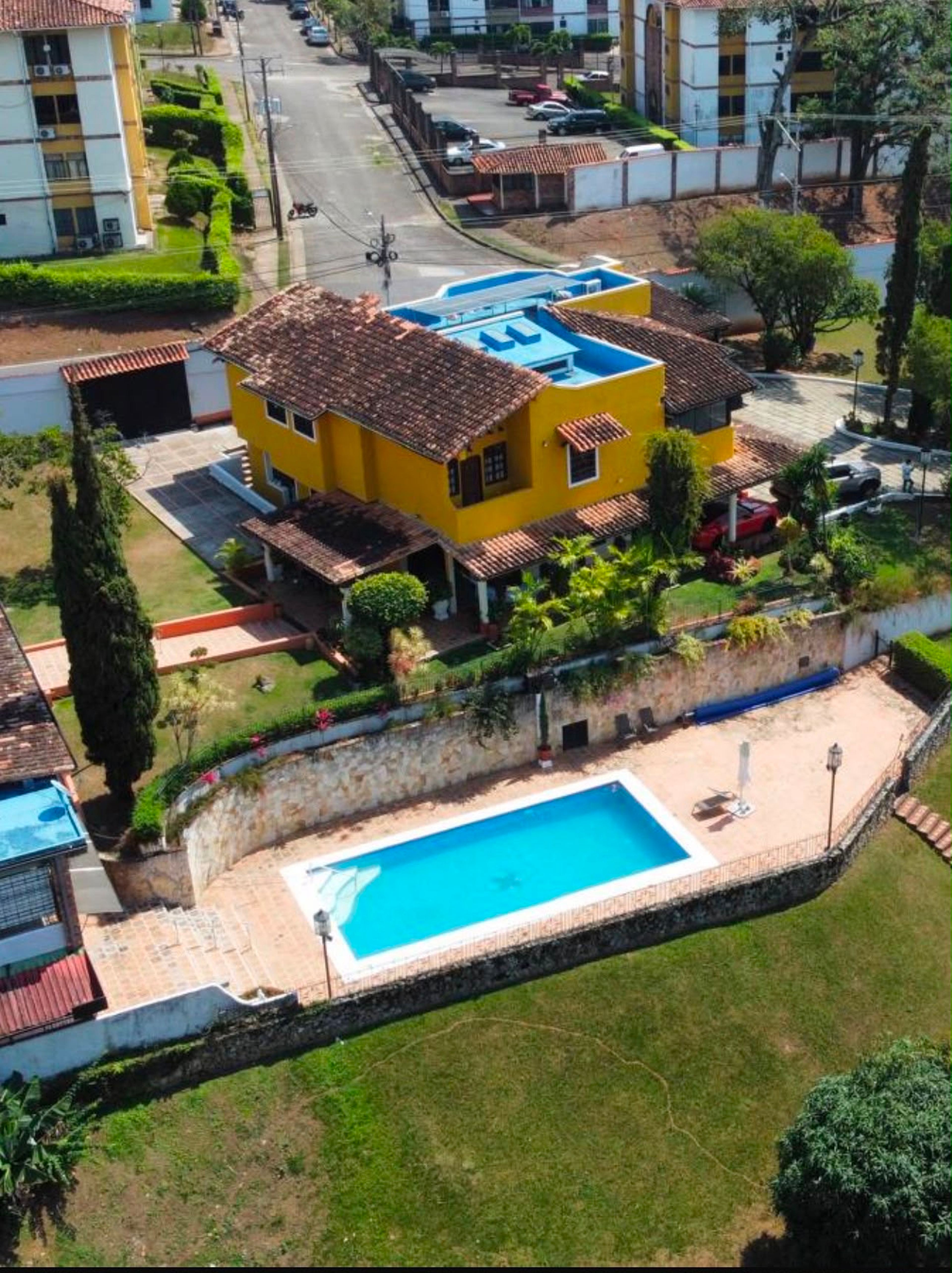 Casa o TownHouse en 19 de Abril, San Cristóbal — foto 1