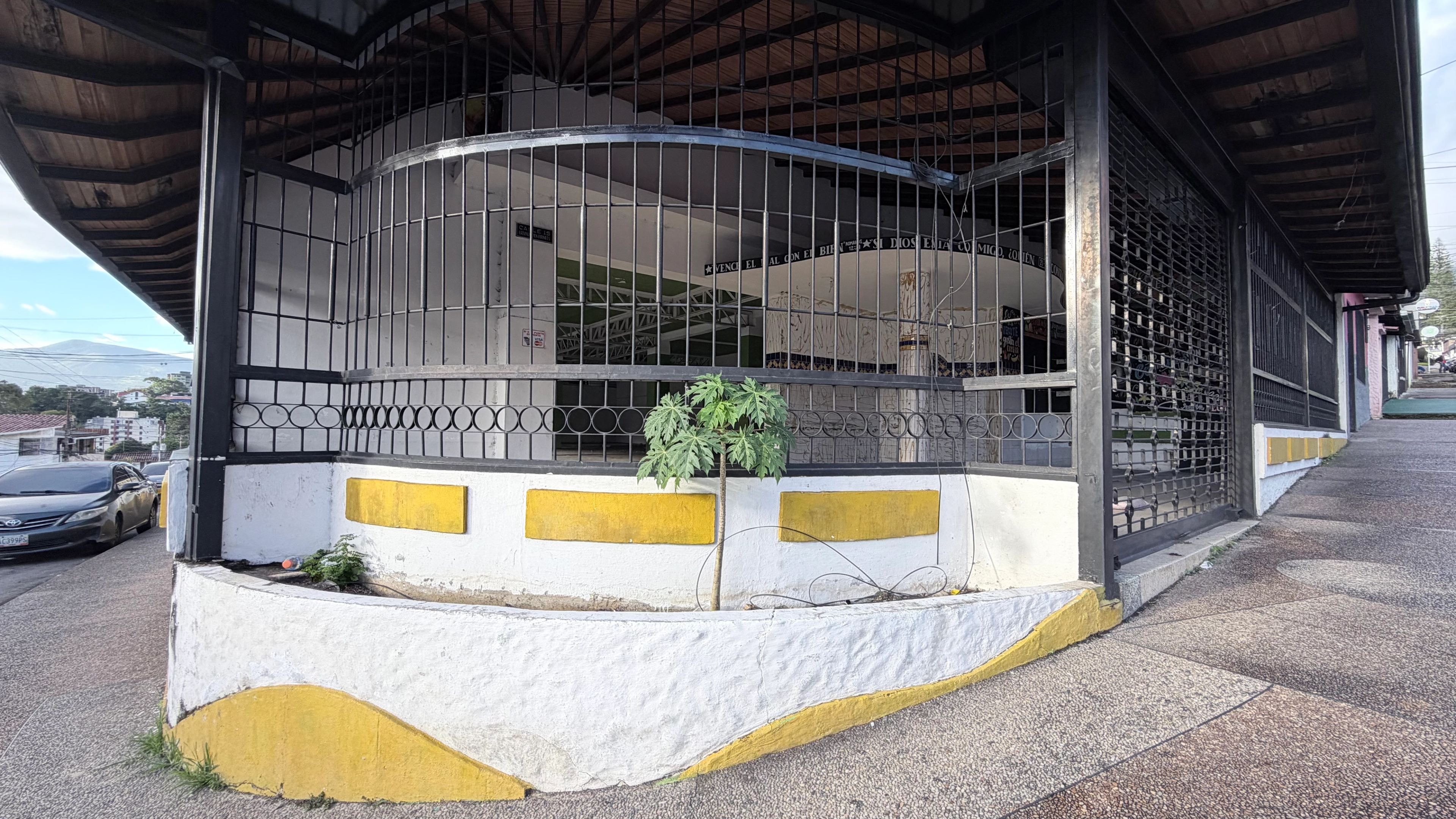 Local comercial en esquina de Barrio Obrero — foto 11