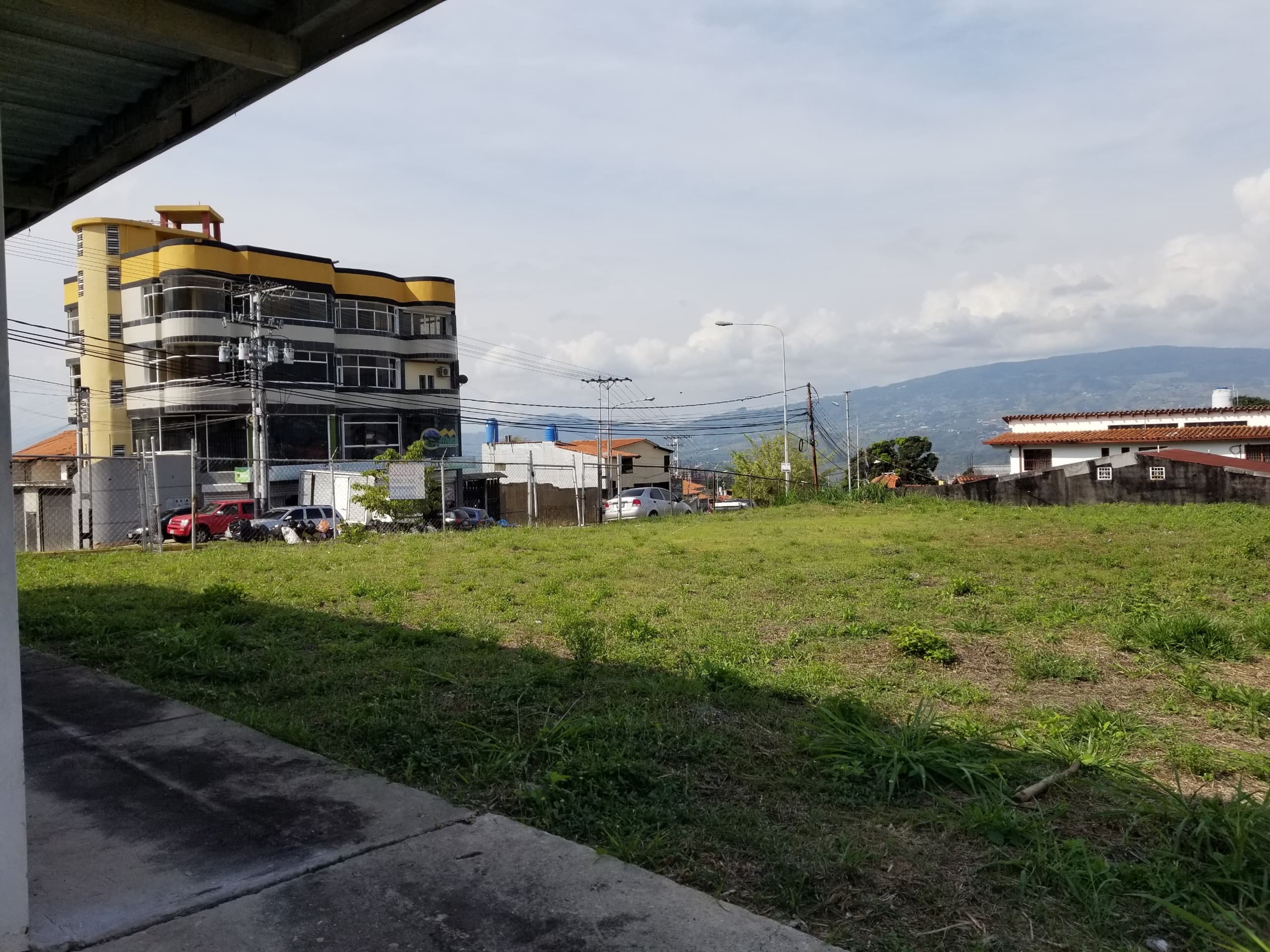 Terreno comercial estratégico de 2.500 m² a orilla de calle en Pueblo Nuevo — foto 7