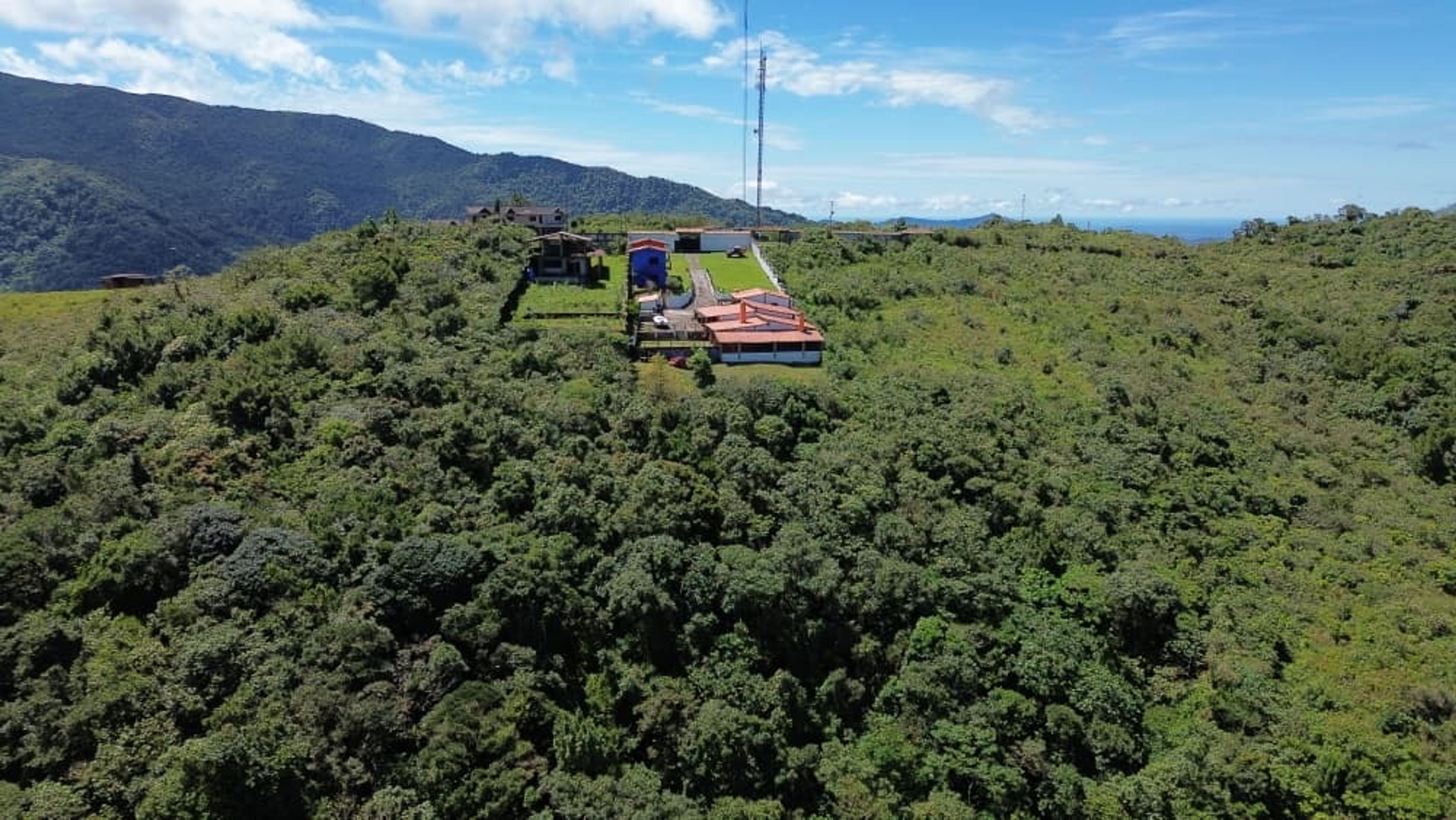 Imponente casa de campo de 4.926 m² en Loma del Viento ideal para desarrollo turístico — foto 14
