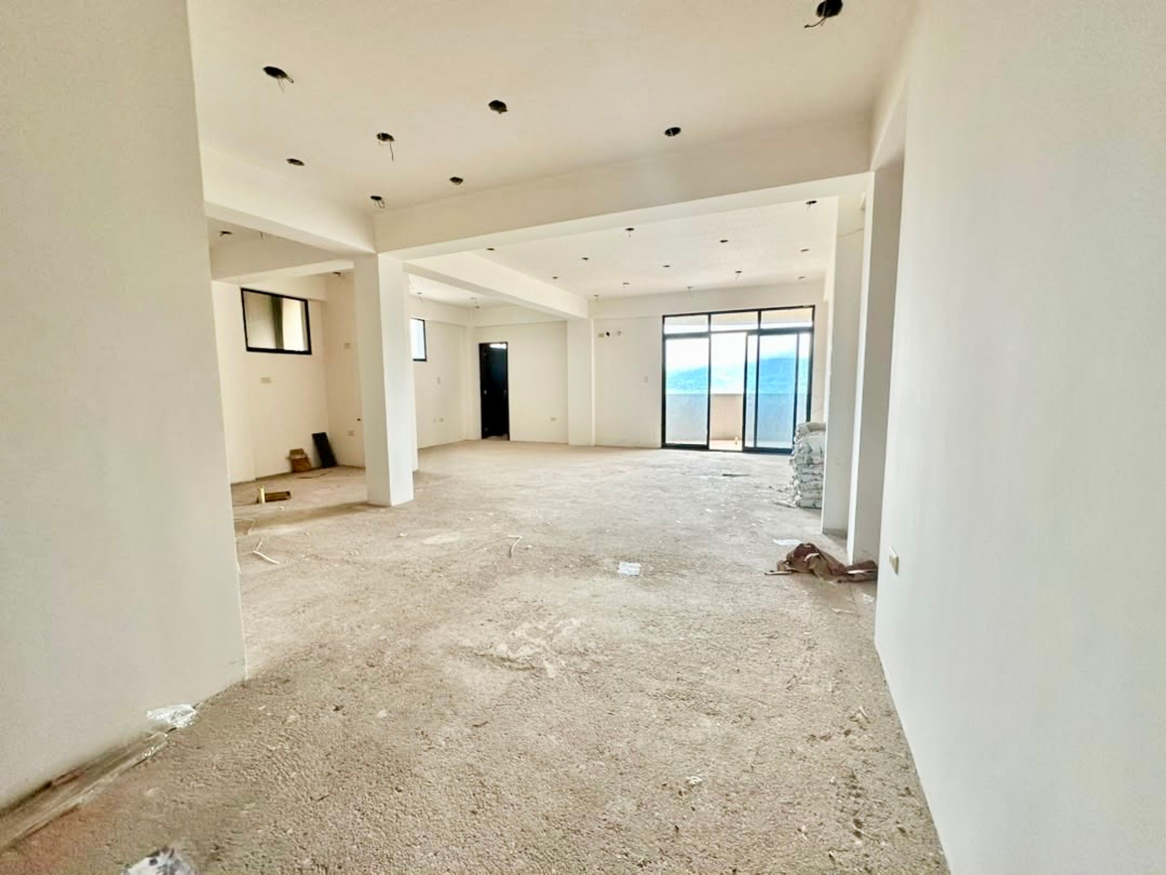 Apartamento en las Acacias con piscina y planta eléctrica  — foto 6