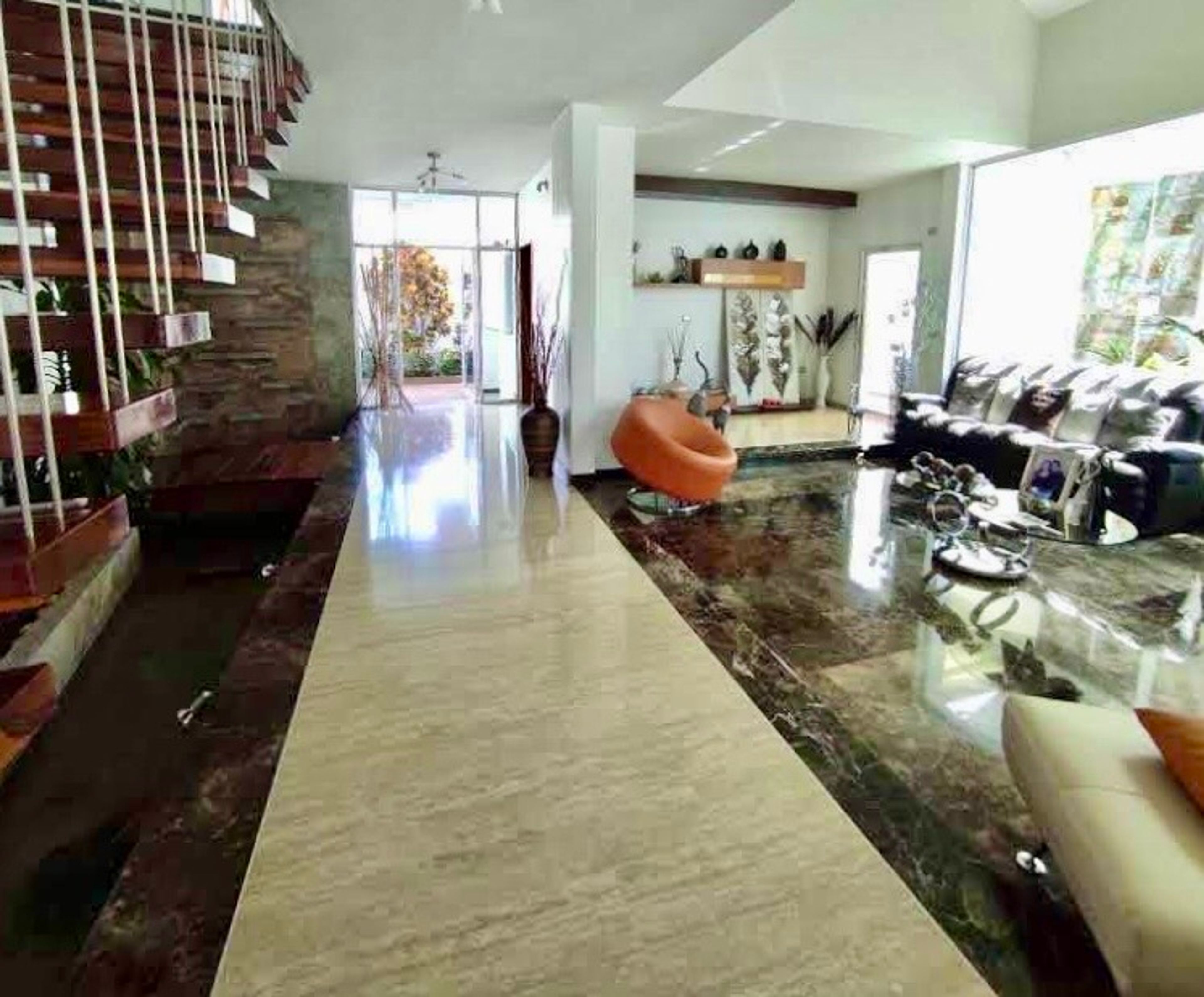 Casa de lujo amoblada de 483 m² con gimnasio y área social en Urbanización Los Samanes — foto 5