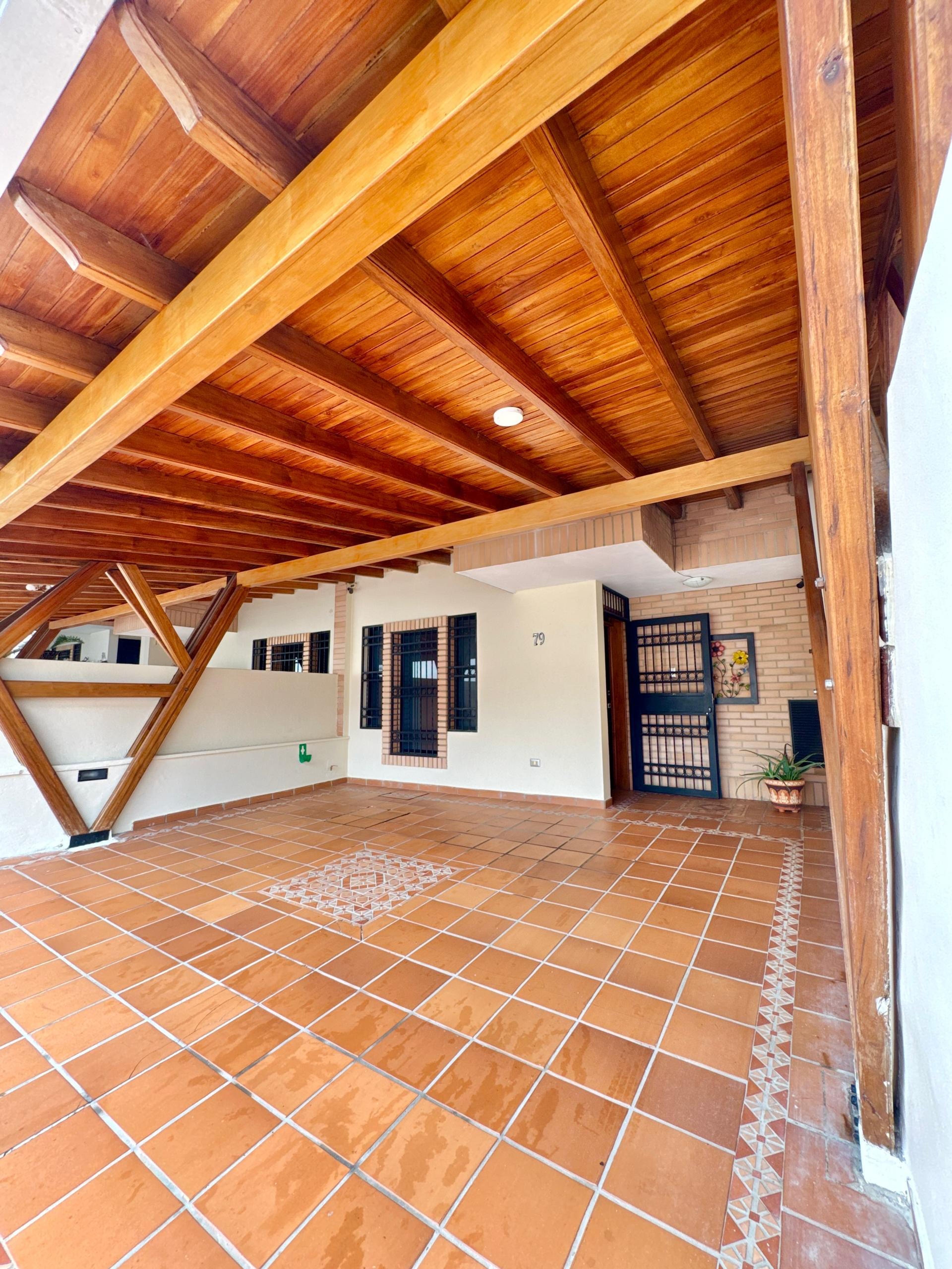 Casa o TownHouse en La Castellana, San Cristóbal — foto 3