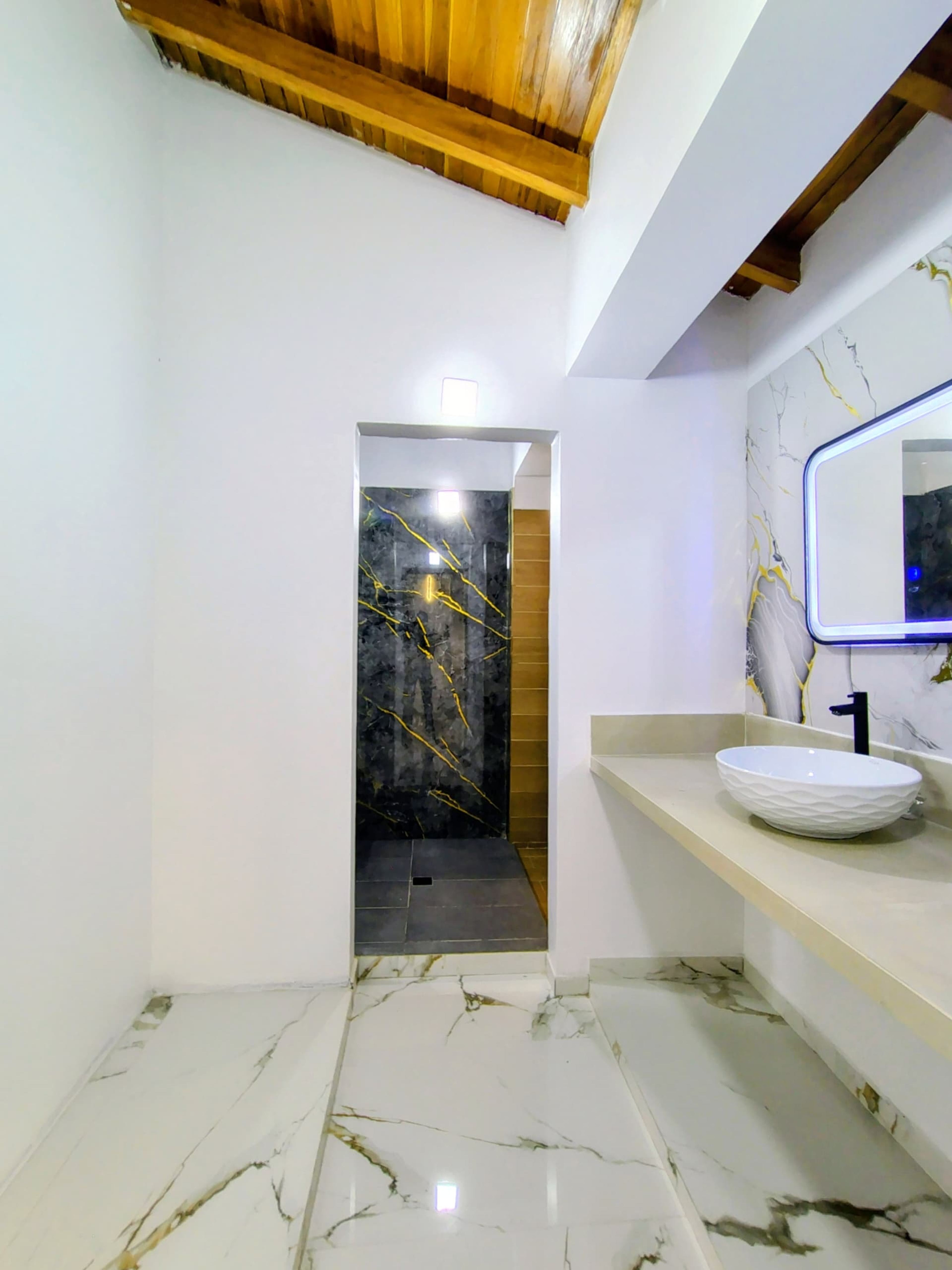 Casa a estrenar de 2 niveles con acabados modernos en Urb. Los Samanes II, Av. Guayana — foto 9