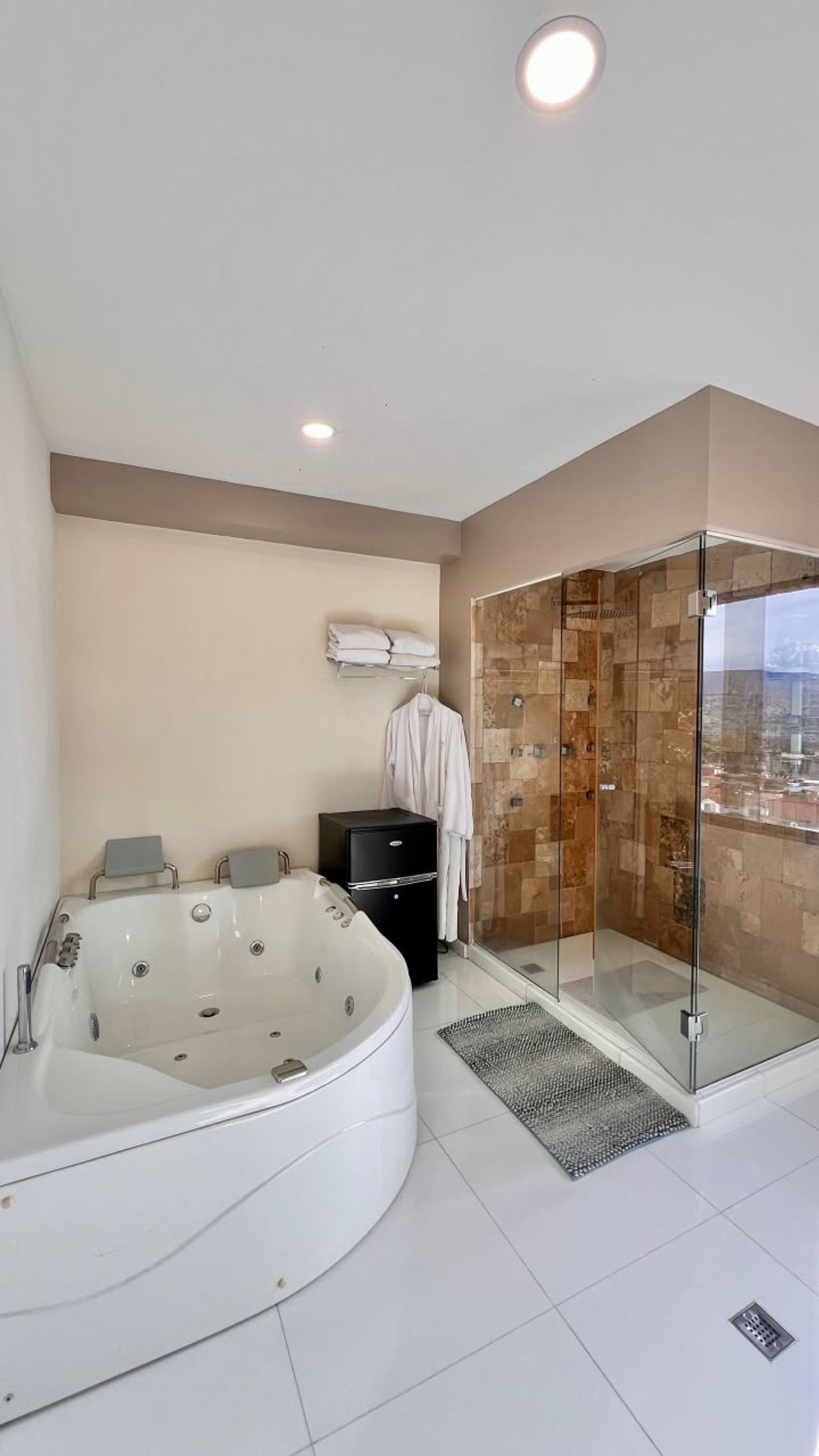 Exclusivo apartamento con vistas panorámicas y amplios espacios en Pueblo Nuevo — foto 10