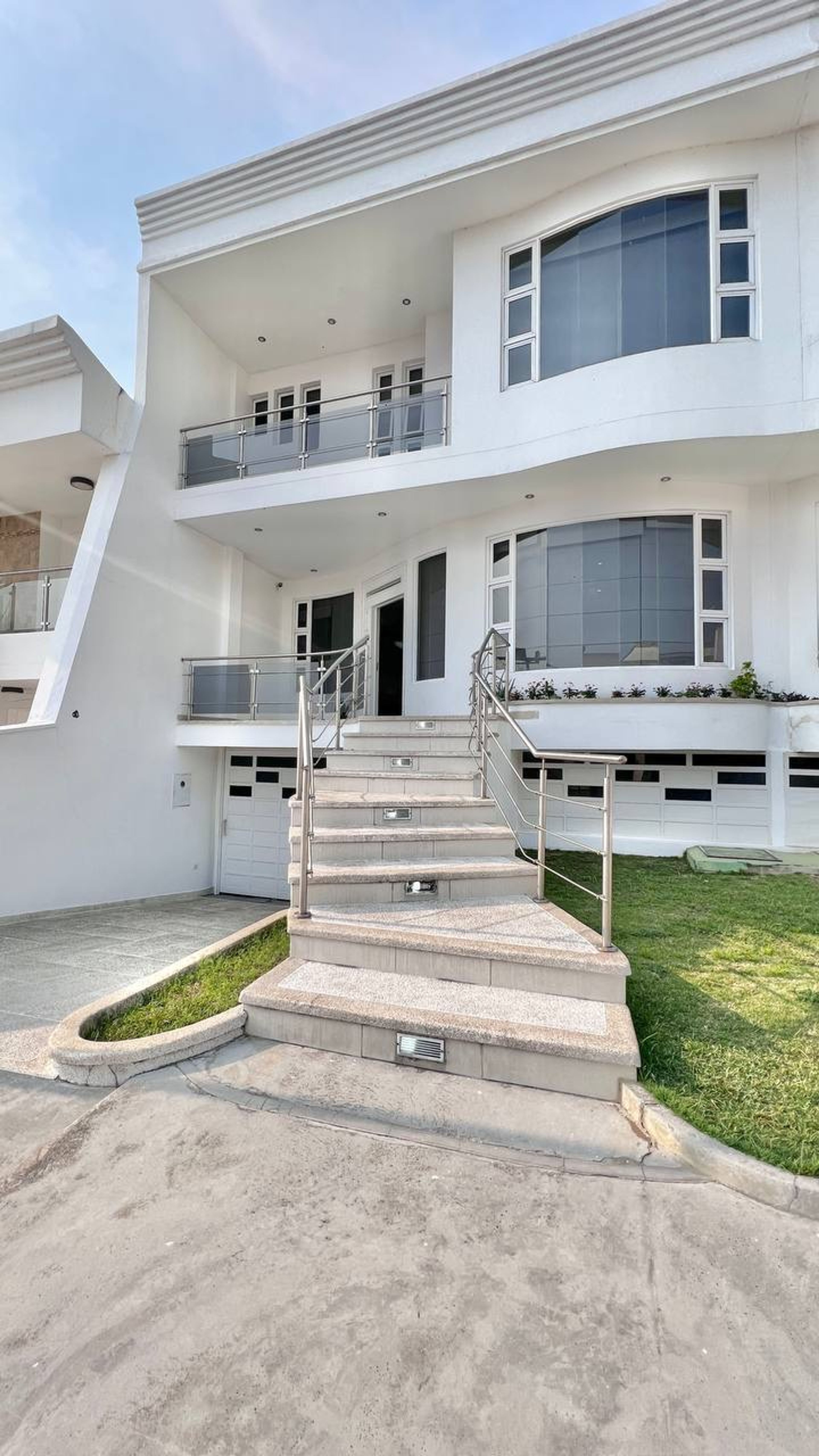 Casa o TownHouse en Avenida Ferrero Tamayo, San Cristóbal — foto 2