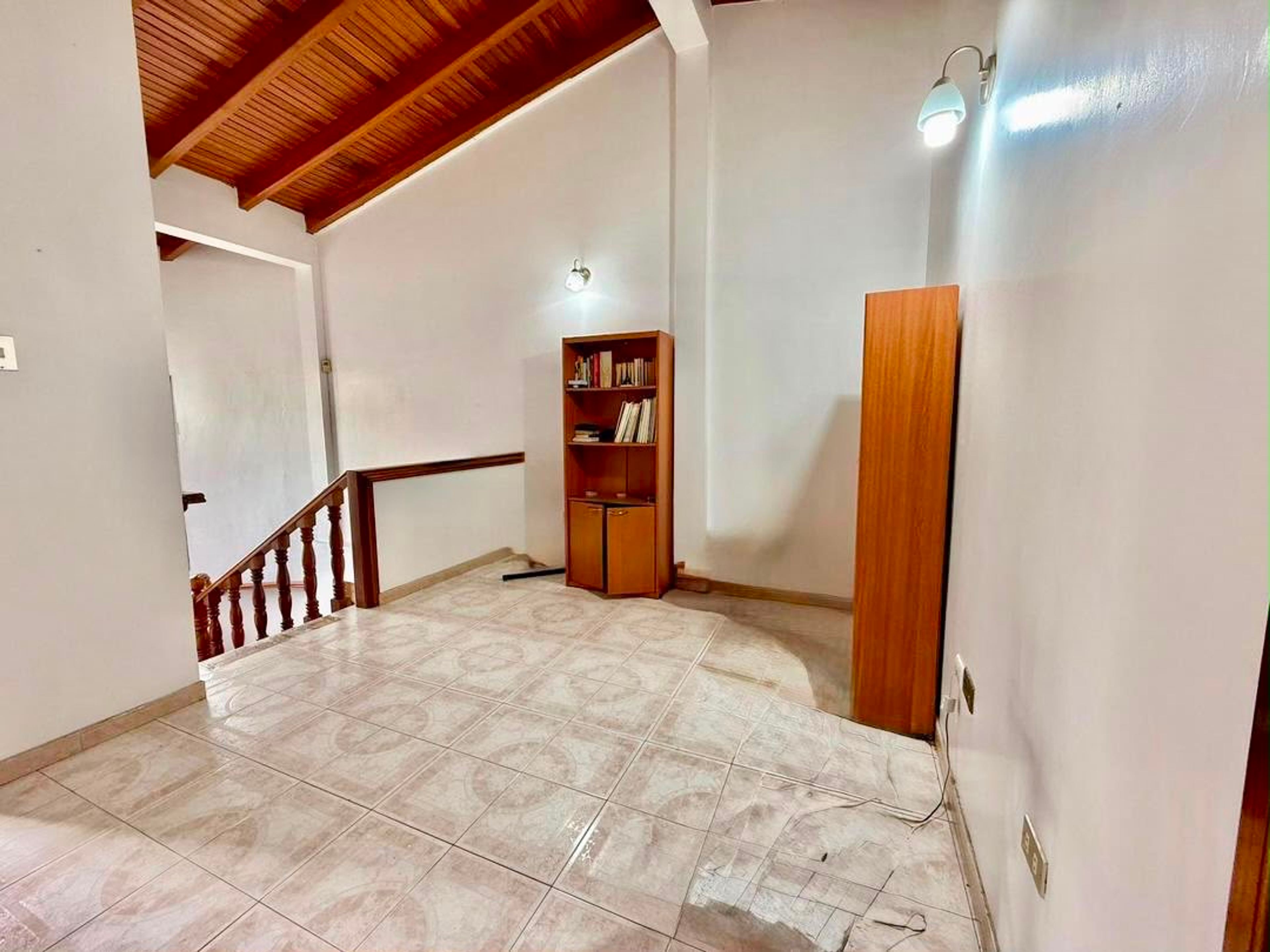 Casa en Urb. Treboleña con área social y parrillera — foto 9